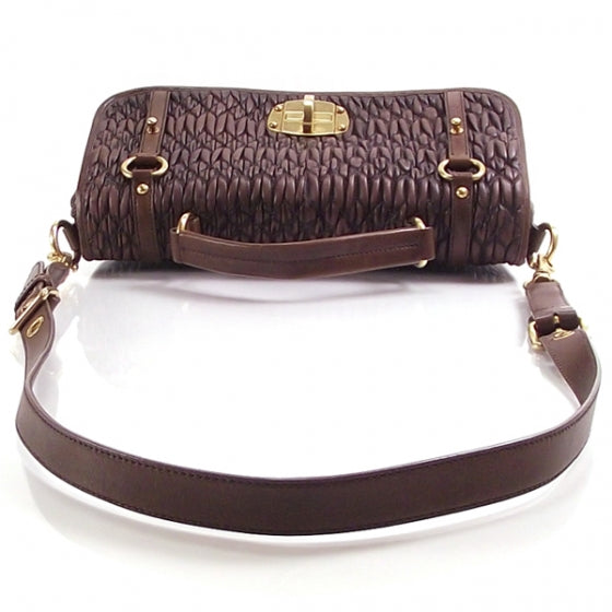 バッグ 2004s miumiu turn lock leather handbag 2004s miumiu turn lock leather handbag