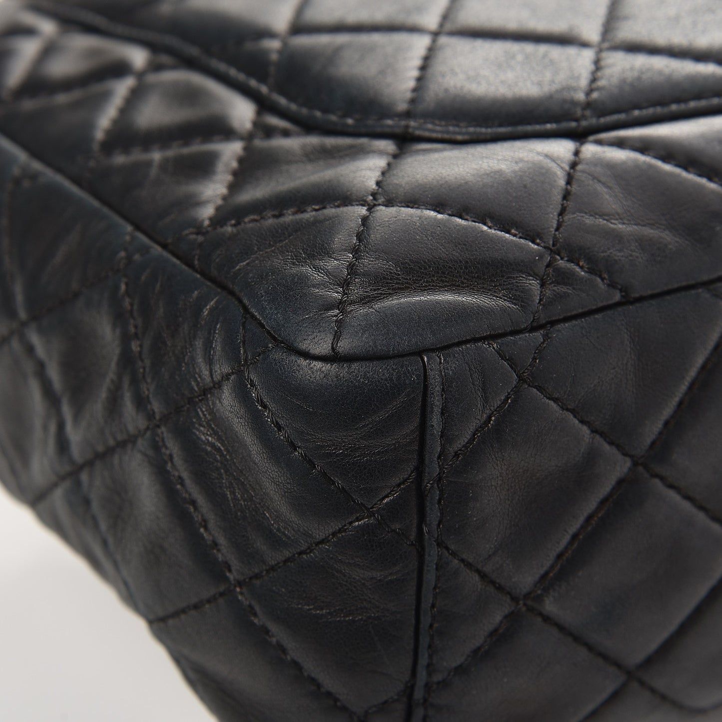 Lambskin Quilted Maxi Single Flap Black