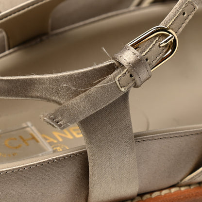 Chanel Satin Lambskin Chain Flat Sandals 40 Light Gold 8 of 9