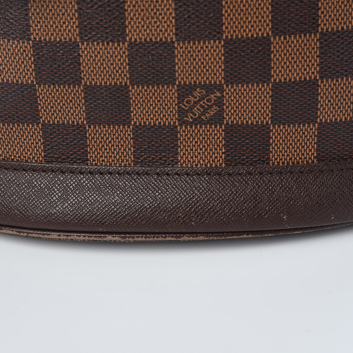 Damier Ebene Marais Bucket 23
