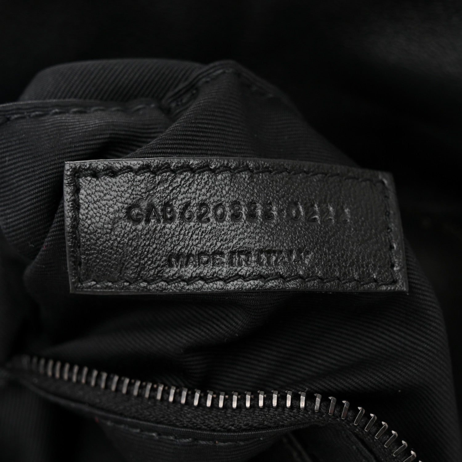 Saint Laurent Lambskin Quilted Toy Loulou Puffer Monogram Monochrome Chain Satchel Black 7 of 10