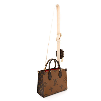 Louis Vuitton Reverse Monogram Giant Onthego PM 3 of 10