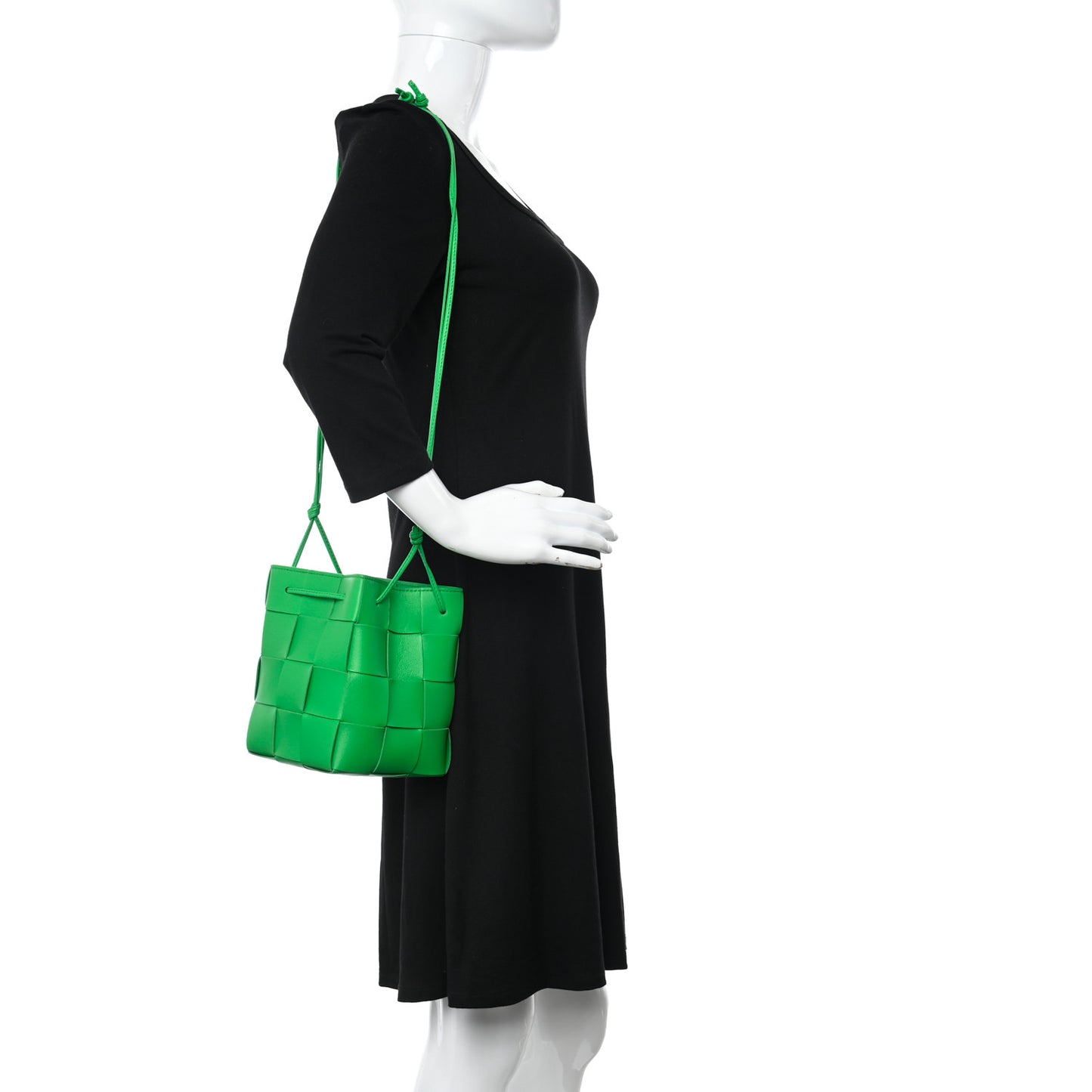Nappa Maxi Intrecciato Small Cassette Bucket Bag Parakeet