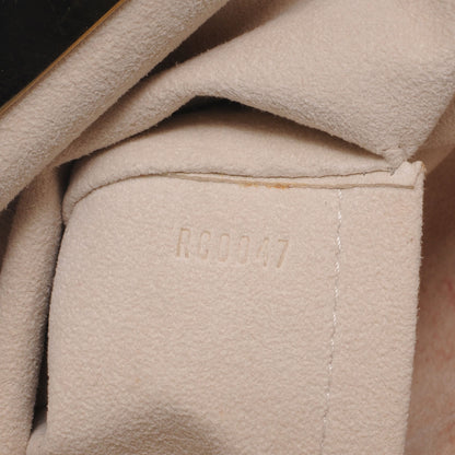 Louis Vuitton Lambskin Olympe Nimbus Cirrus Ecru 7 of 7