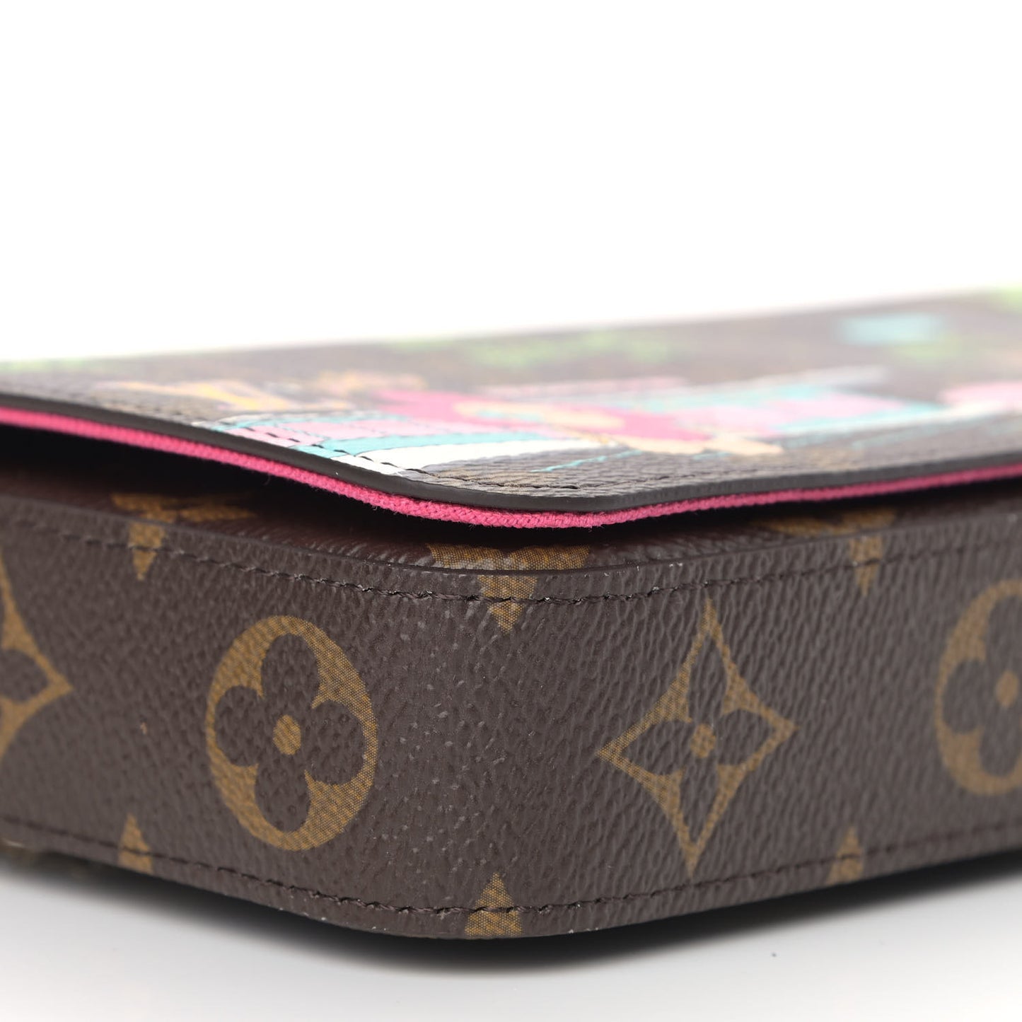 Monogram 2021 Christmas Animation Hollywood Pochette Felicie Chain Wallet Fuchsia