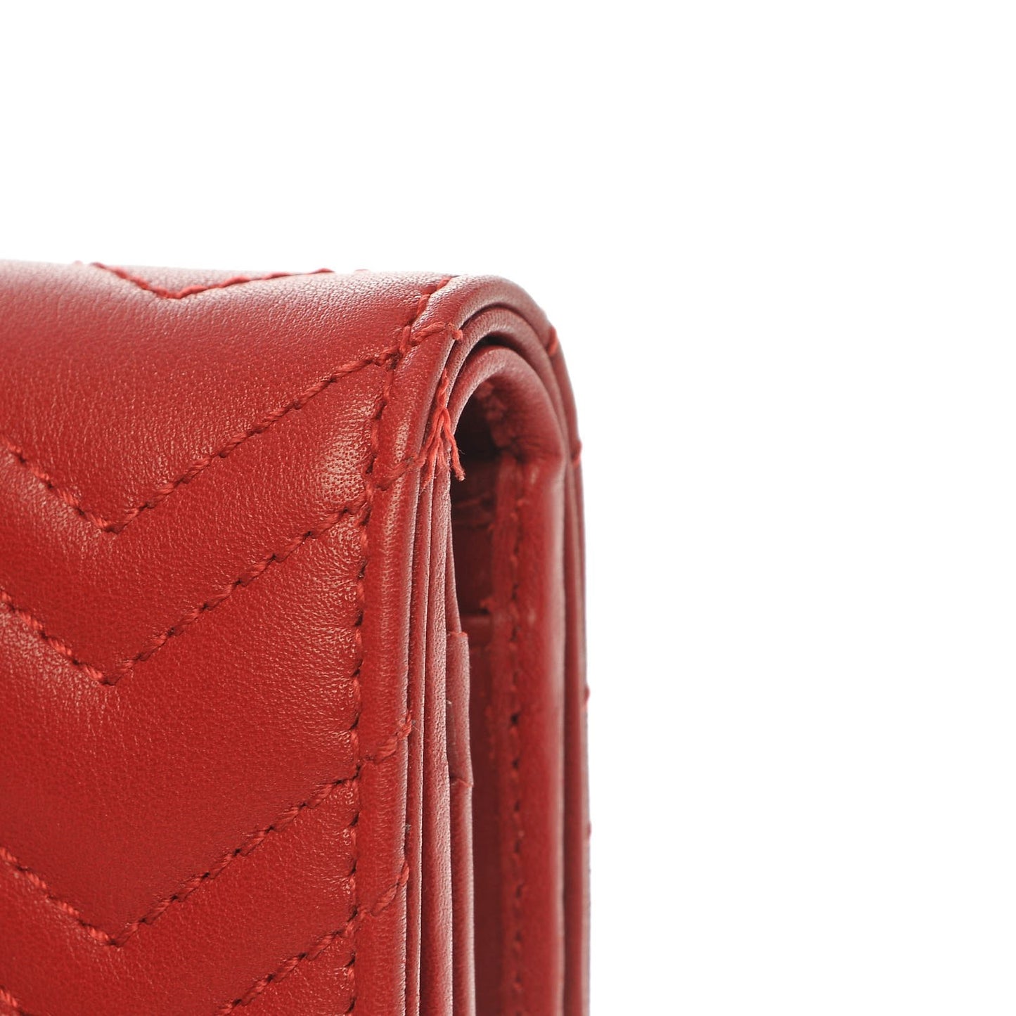 Calfskin Matelasse GG Marmont Card Case Wallet Hibiscus Red