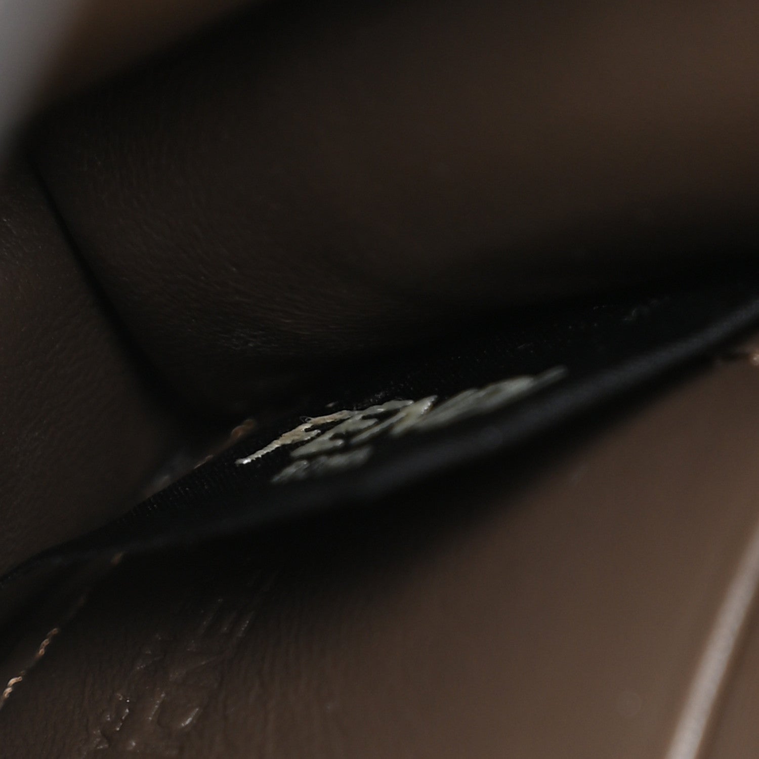 Fendi Vitello Ceylon Bi-Color FF 1974 Embossed FF Diamonds Chain Wallet Maya Black 6 of 11