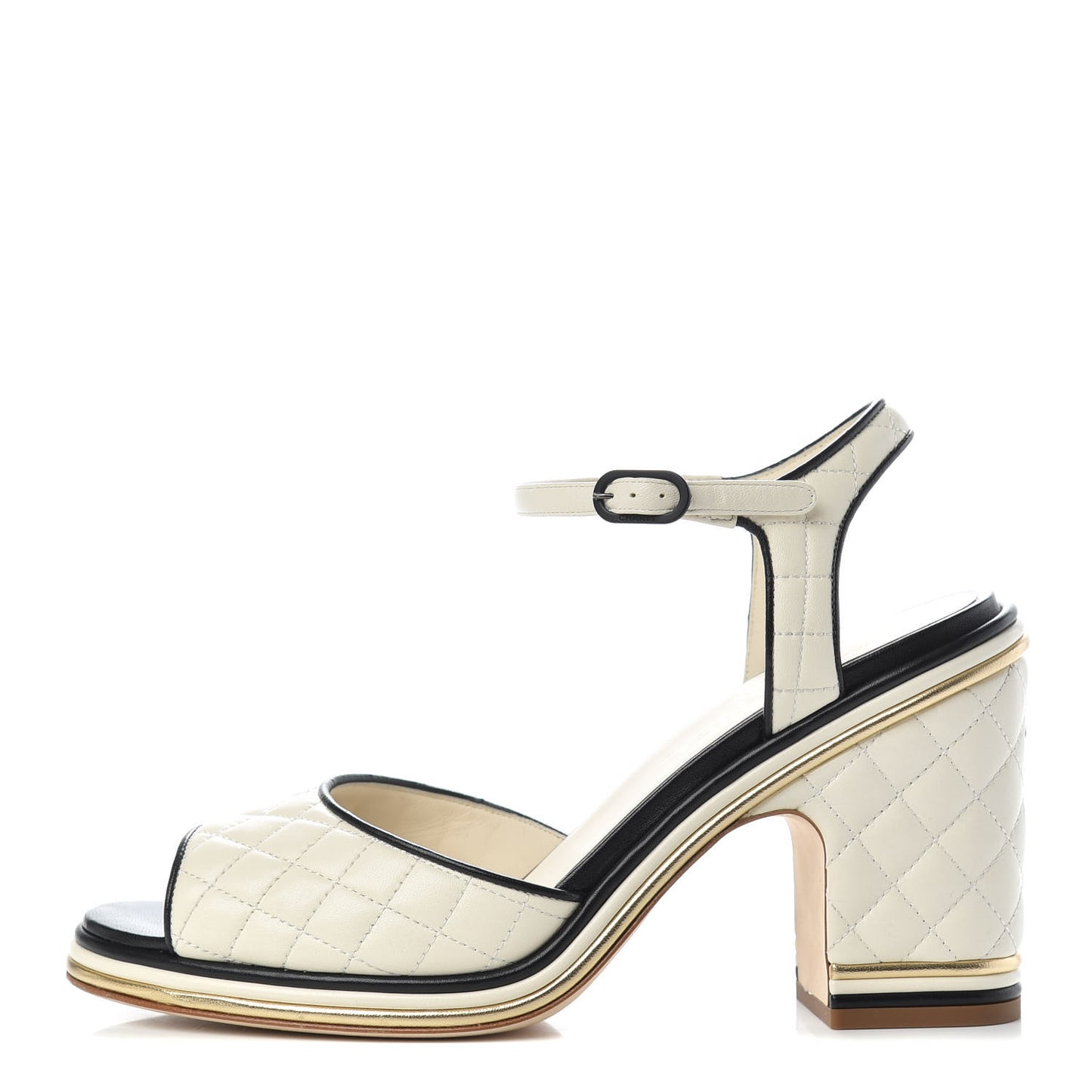 Lambskin Quilted CC Sandal 40 Ivory