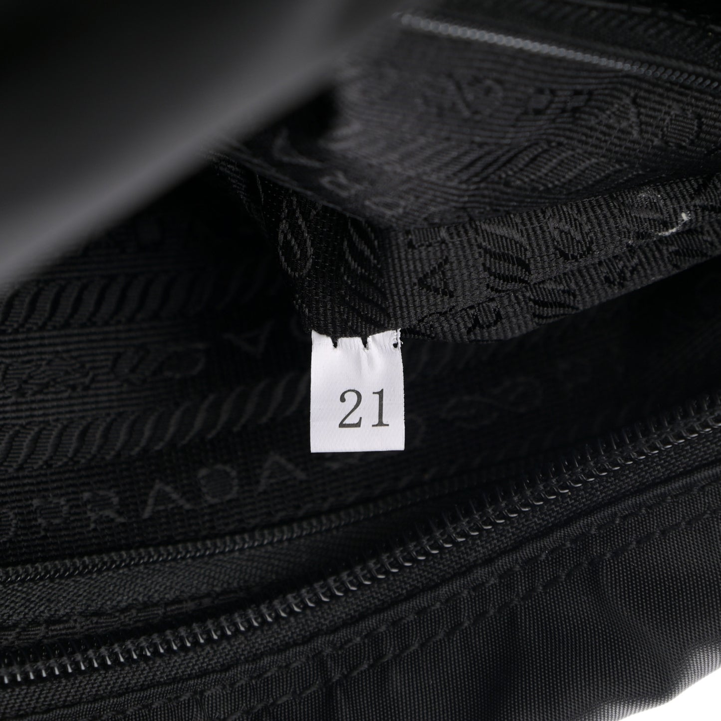 Tessuto Nylon Saffiano Messenger Bag Black