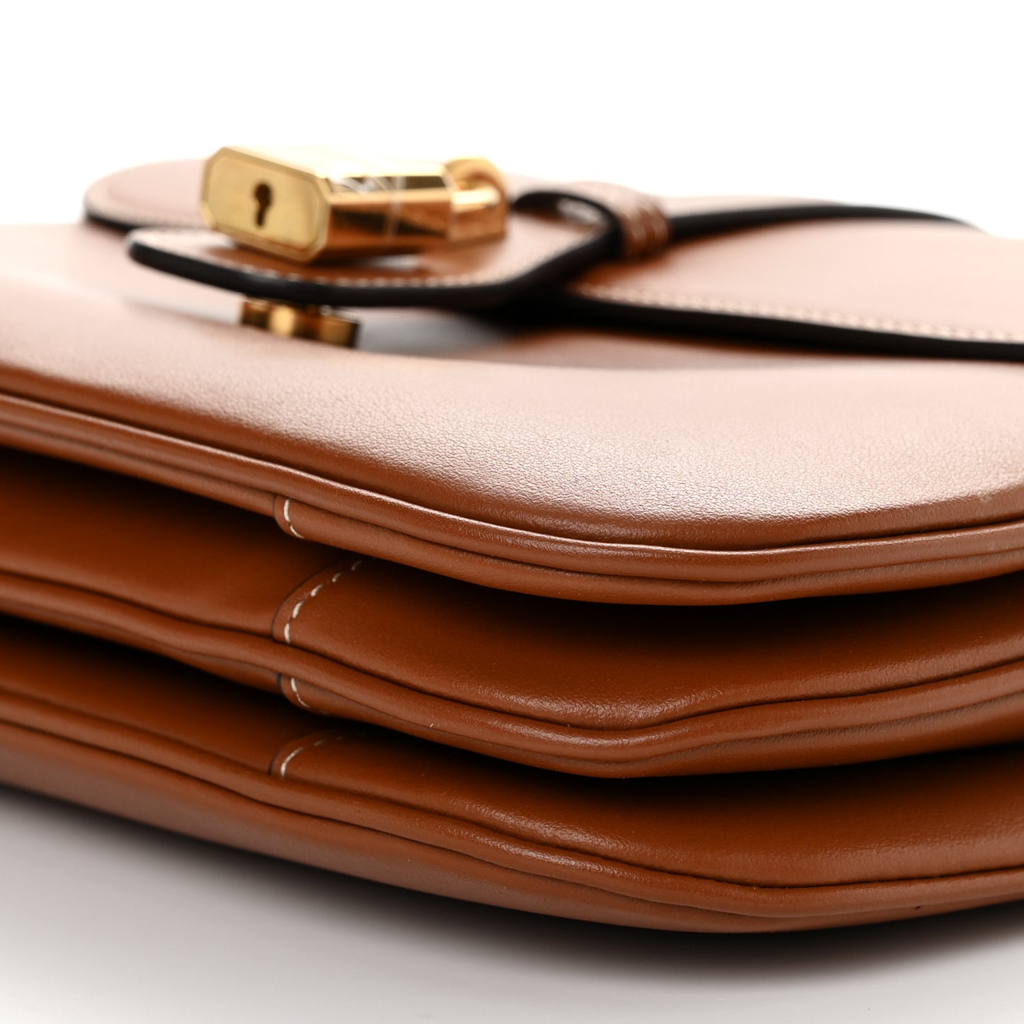 Smooth Calfskin Medium Tabou Tan
