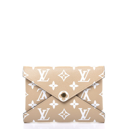 Louis Vuitton Monogram Giant Kirigami Pochette Set 11 of 14