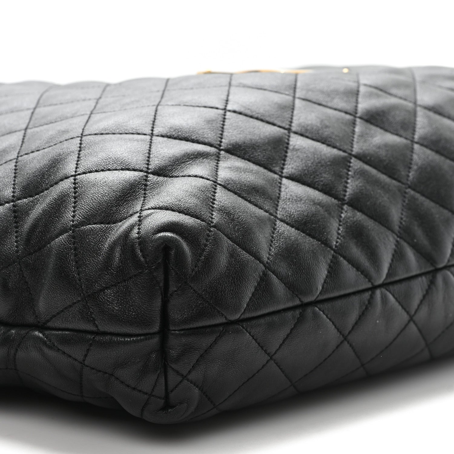 Saint Laurent Lambskin Quilted Maxi Icare Shopping Tote Black 10 of 12