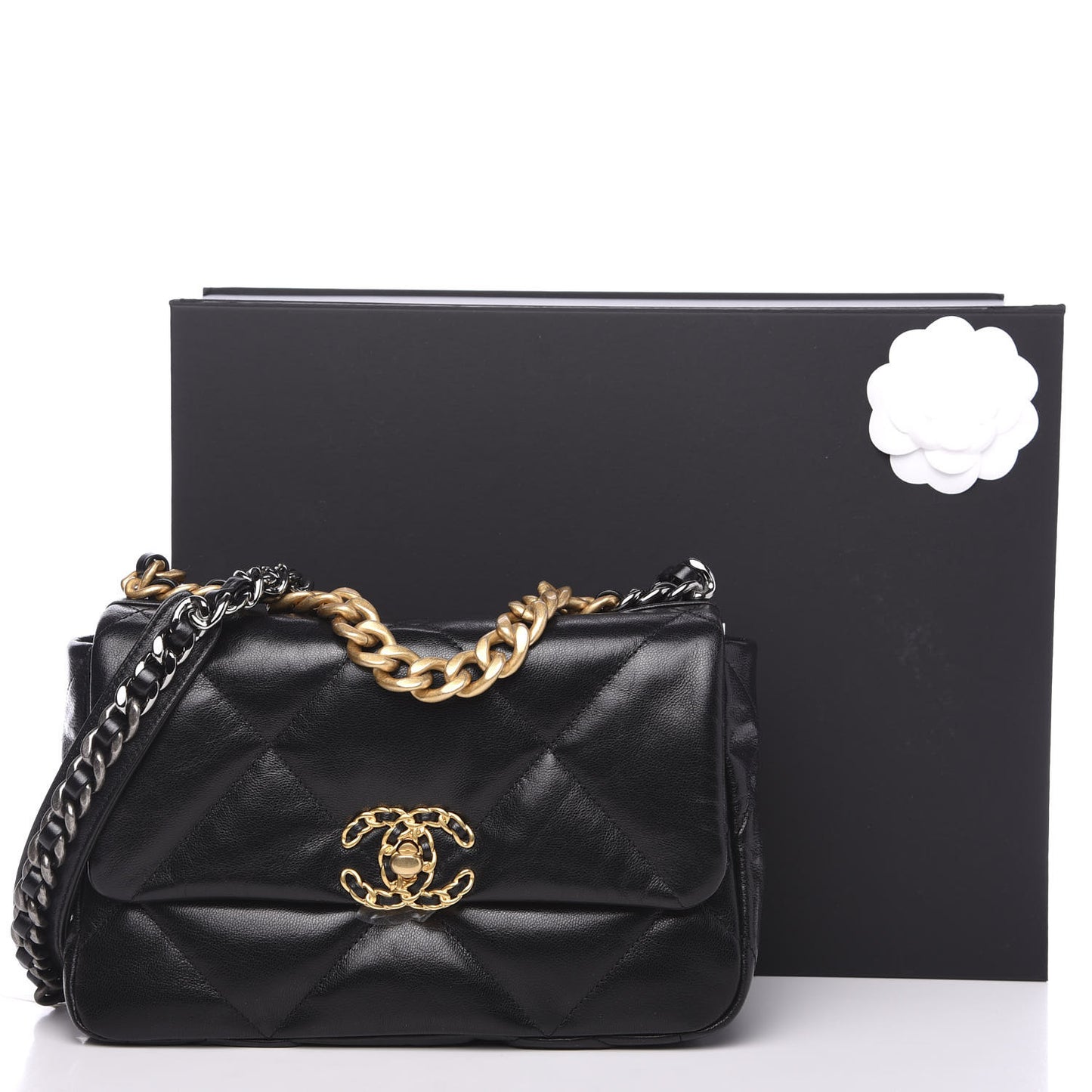 Goatskin Quilted Medium 19 Flap Black