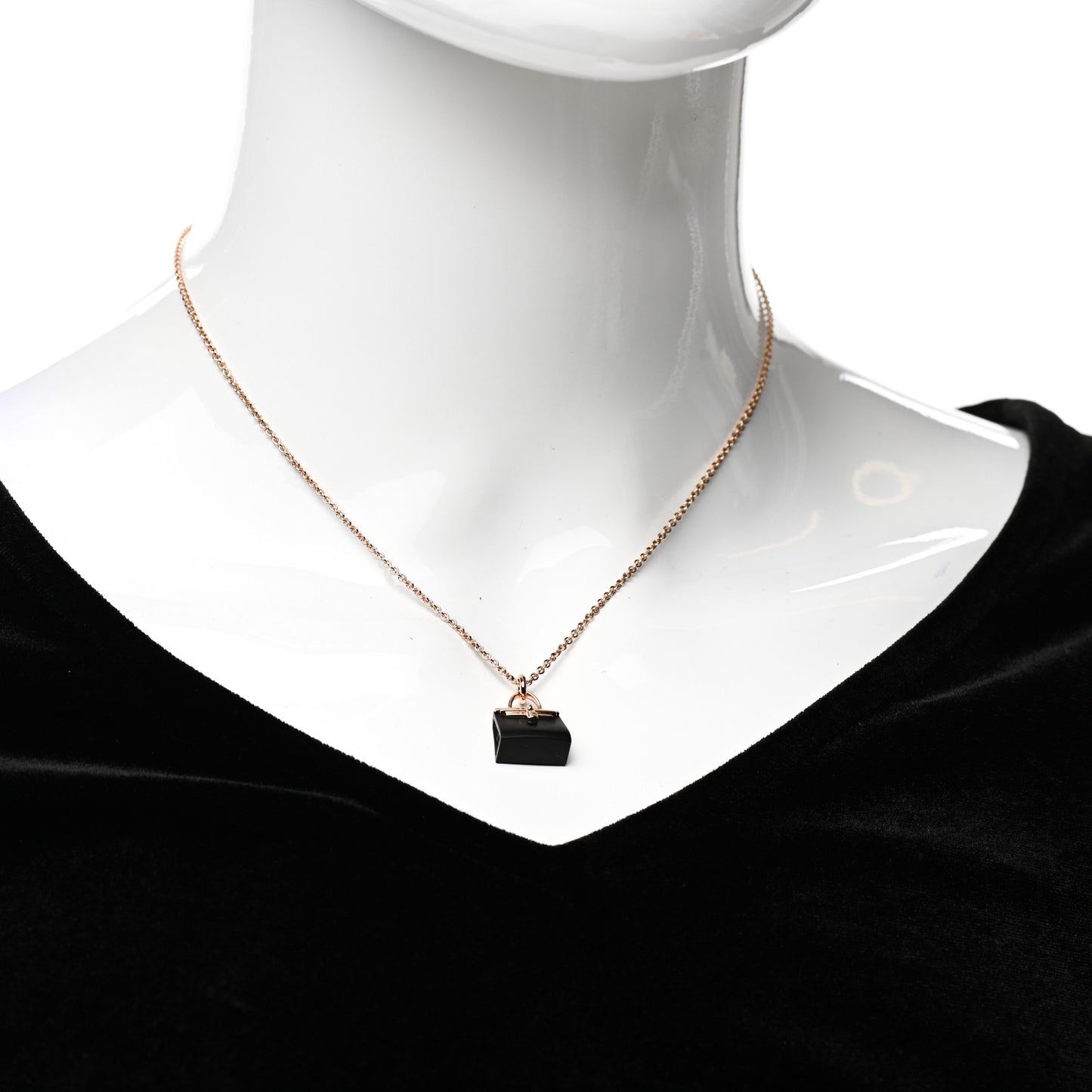 18K Rose Gold Black Jade Kelly Amulettes Pendant Necklace
