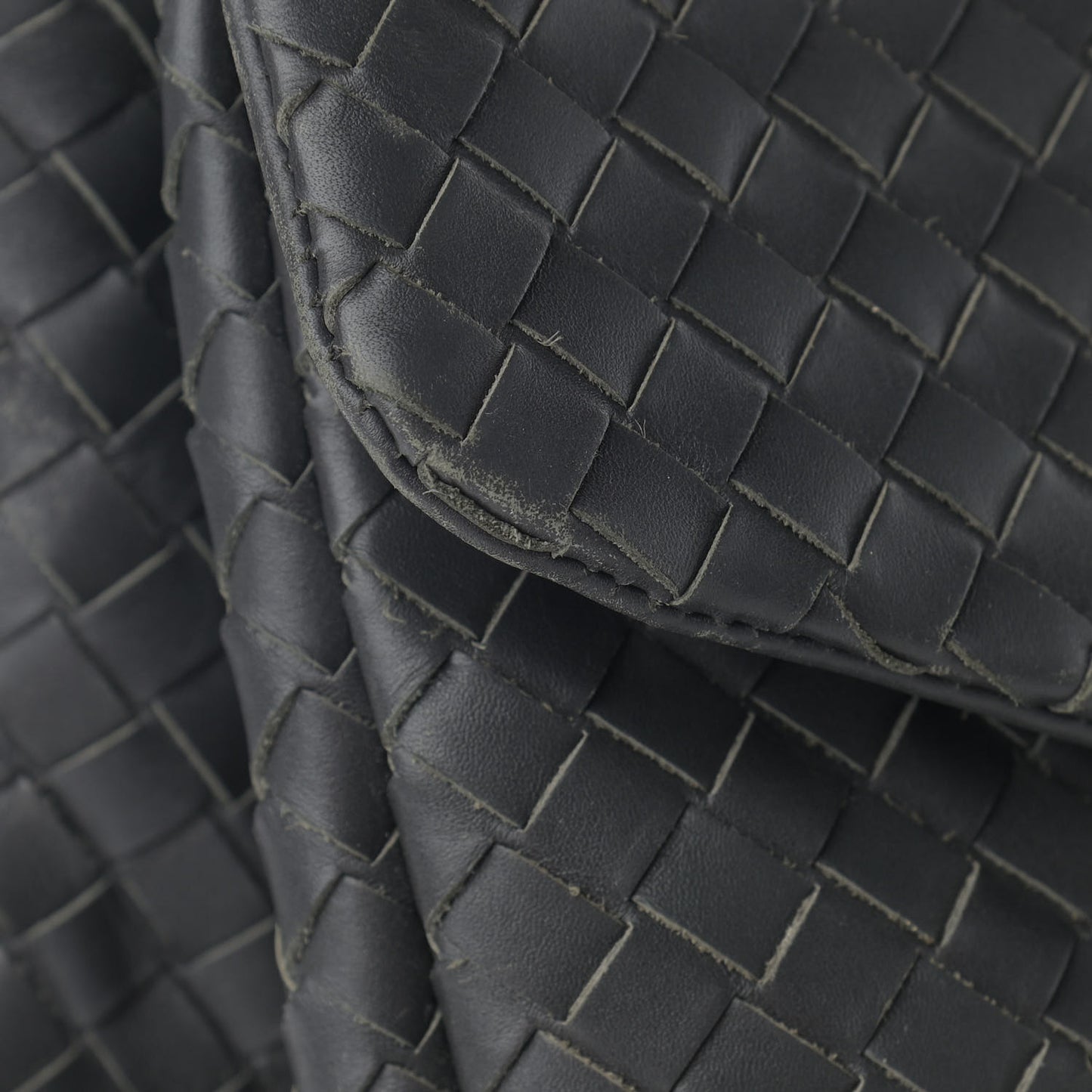 Nappa Intrecciato VN Briefcase Grey