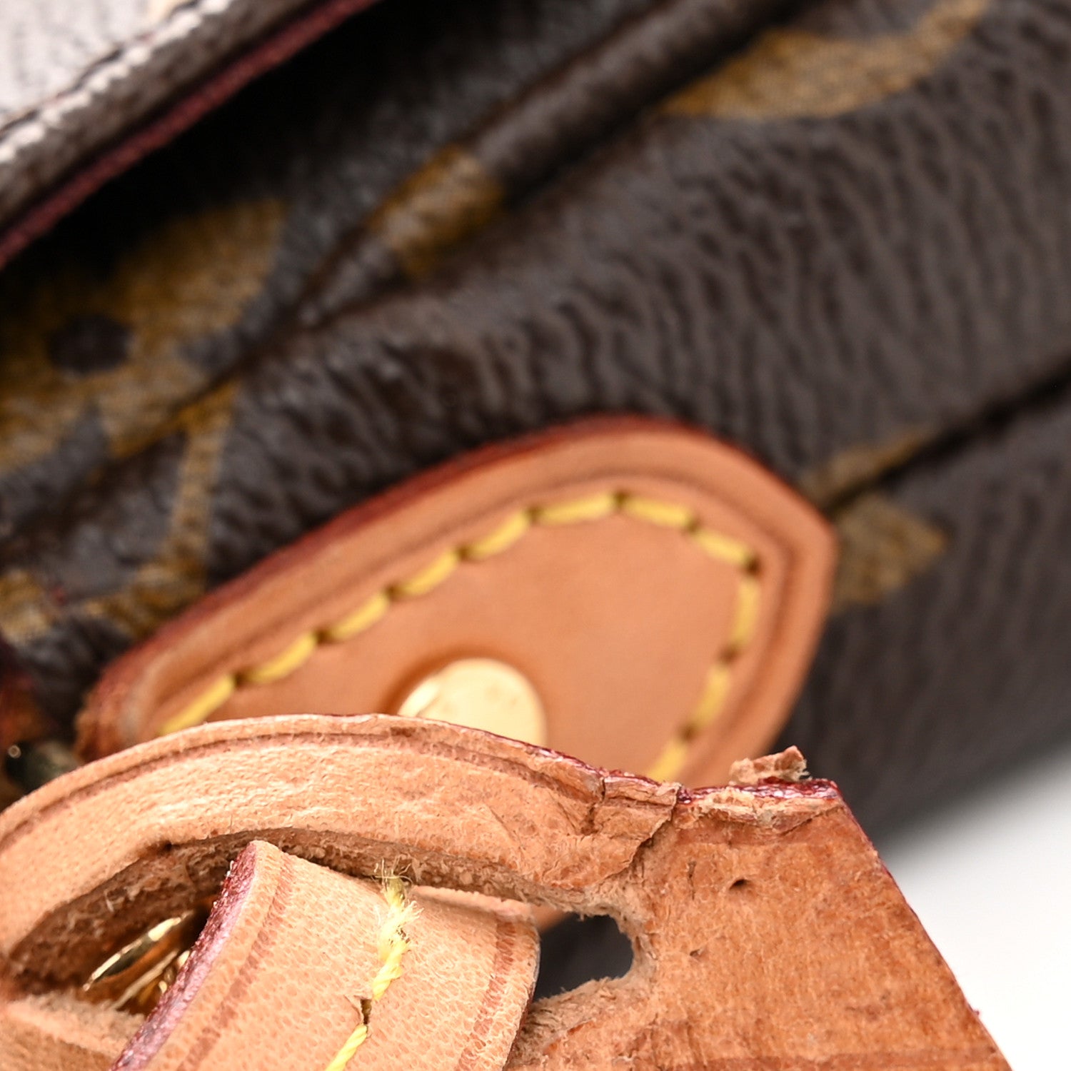 Louis Vuitton Monogram Favorite PM 11 of 12