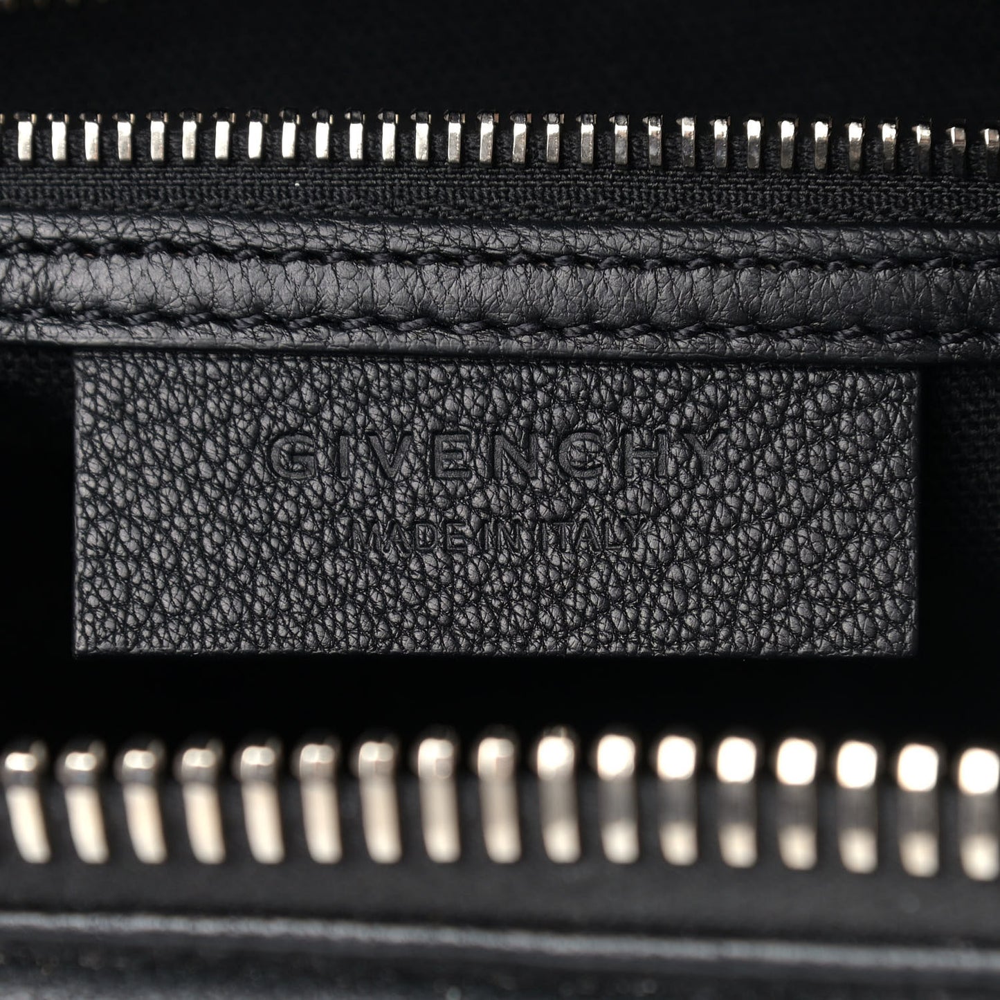 Sugar Goatskin Small Antigona Black