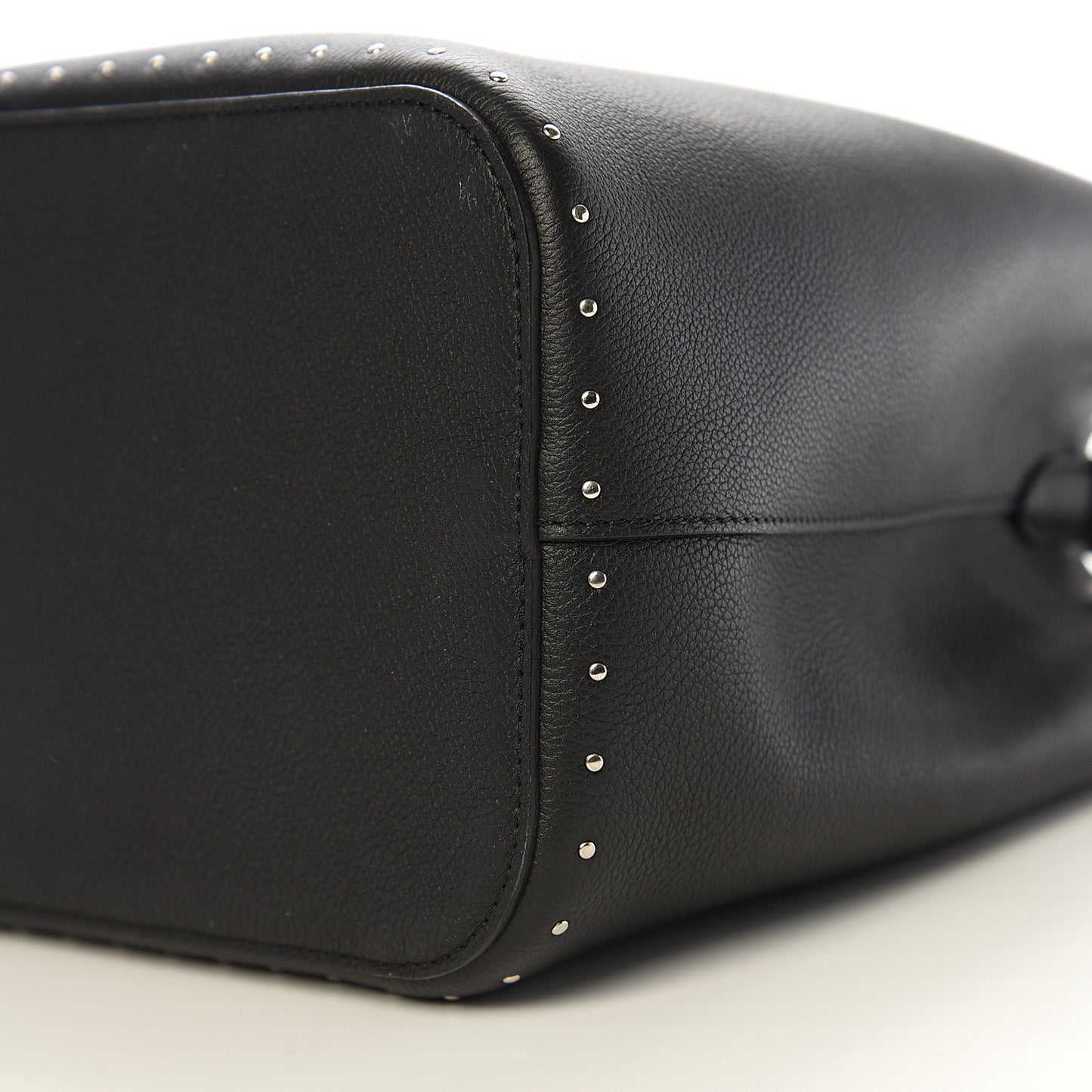 Soft Calfskin Lockme Studs Bucket Black