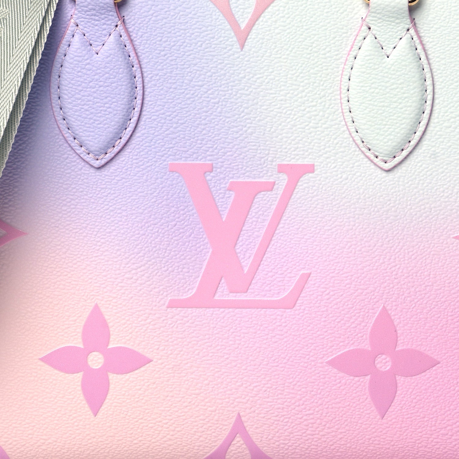 Louis Vuitton Monogram Giant Spring In The City Onthego PM Sunrise Pastel 7 of 10