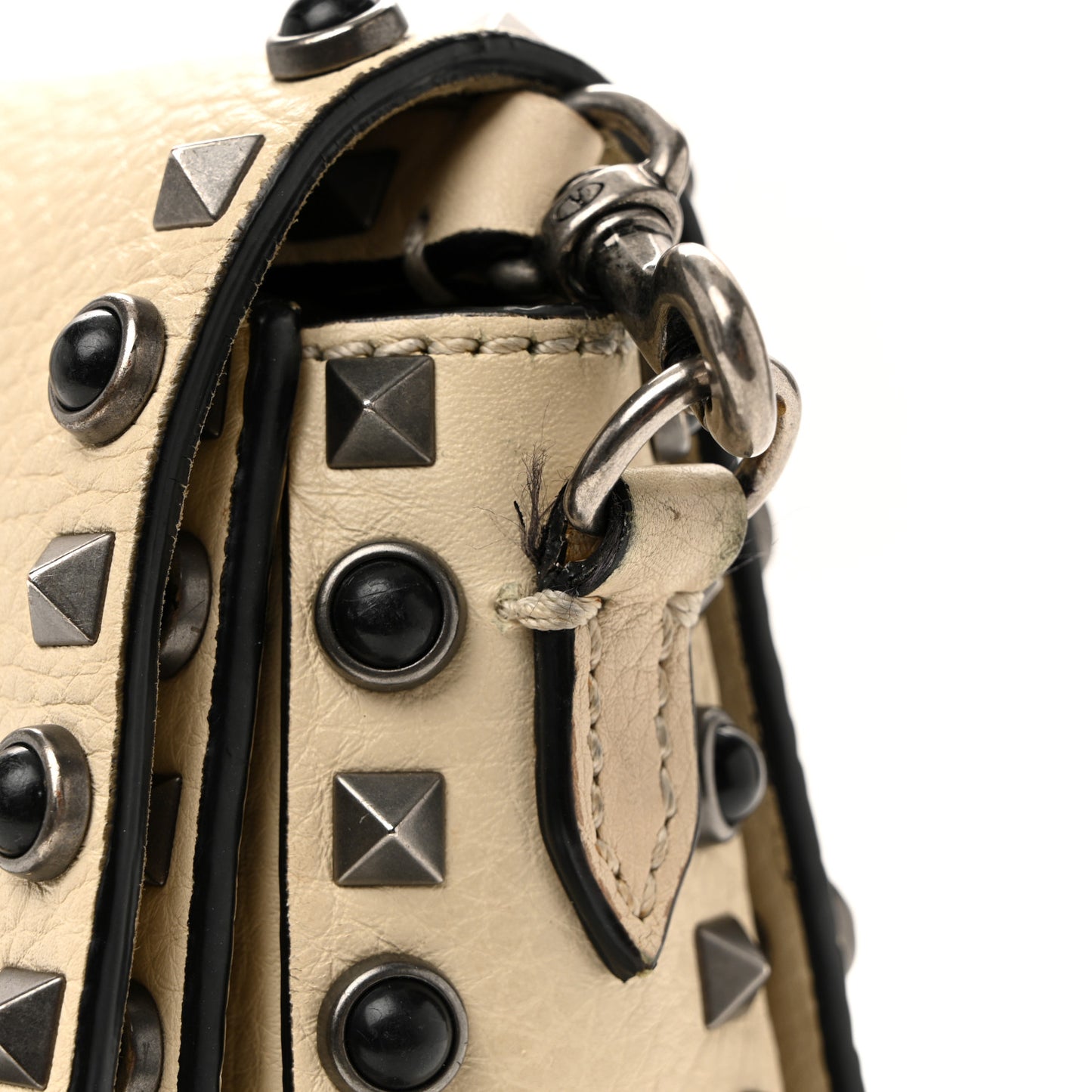 Pebbled Calfskin Onyx Medium Guitar Strap Rockstud Rolling Flap Saddle Bag Ivory