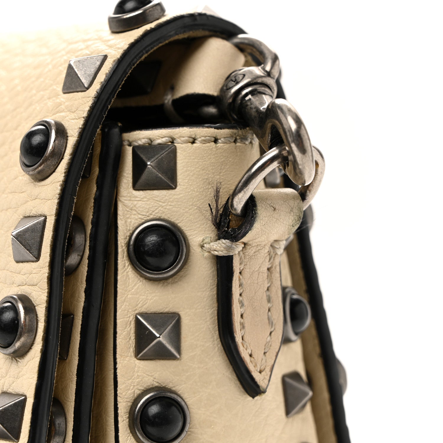 Valentino Garavani Pebbled Calfskin Onyx Medium Guitar Strap Rockstud Rolling Flap Saddle Bag Ivory 10 of 14
