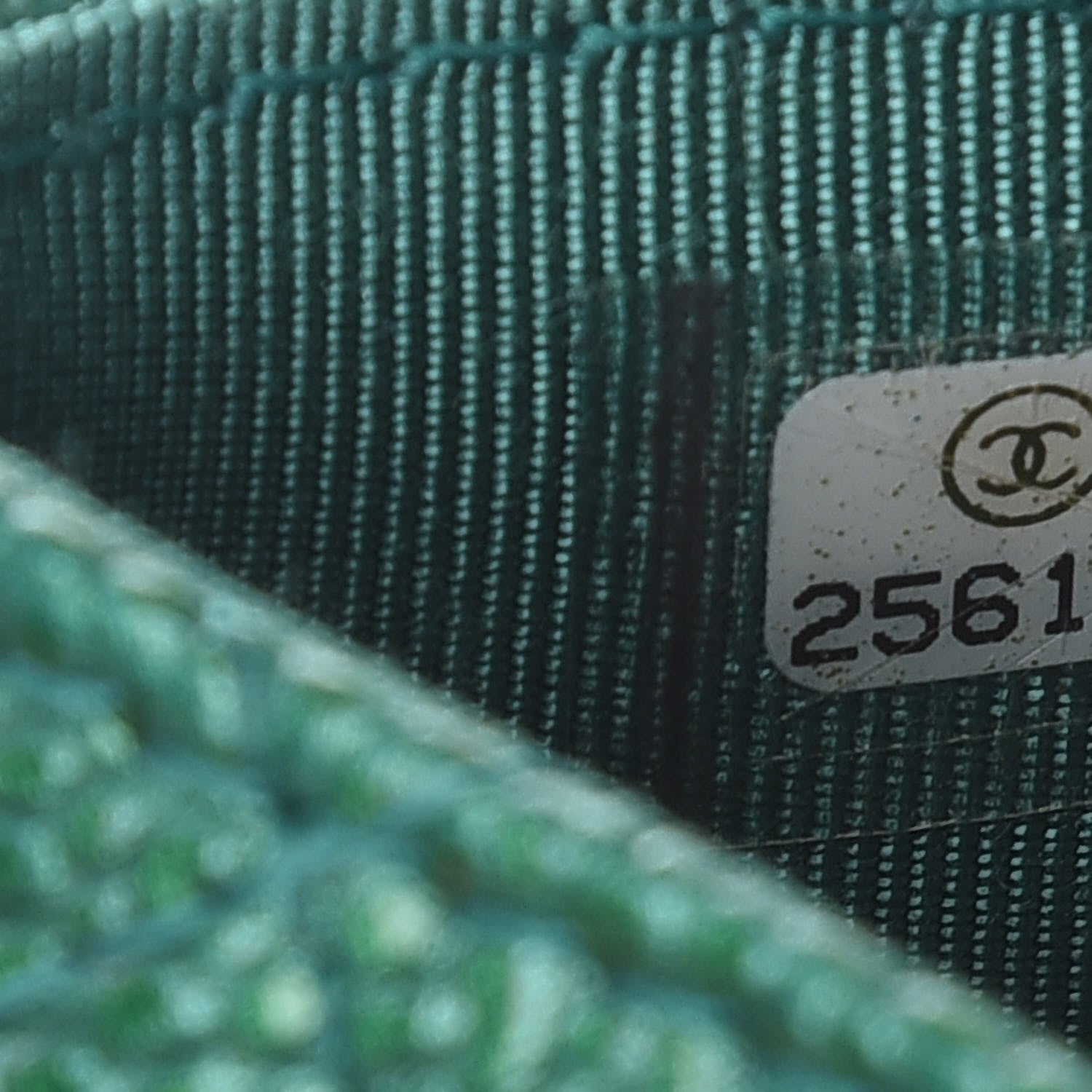 Chanel Metallic Caviar Quilted Card Holder Green 8 of 9