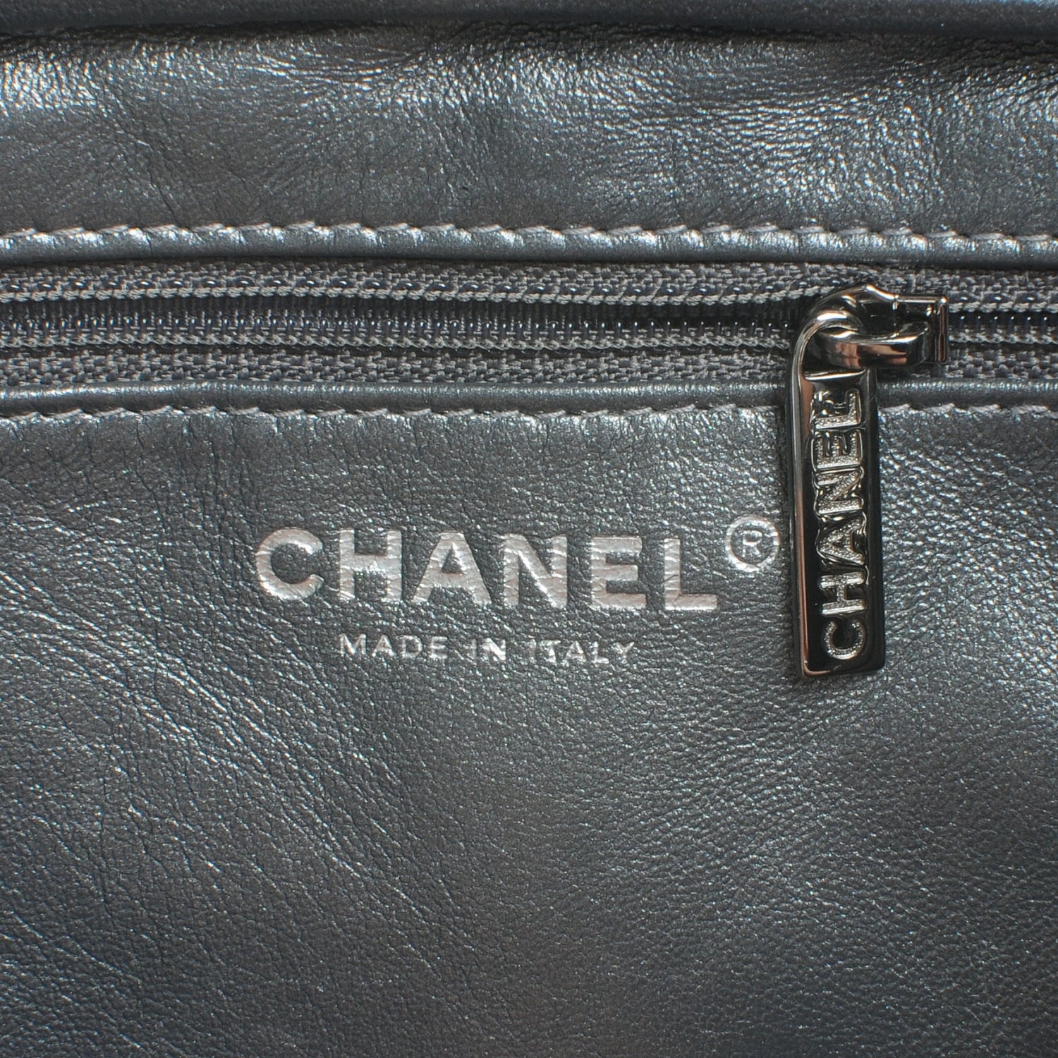 Chanel Metallic Aged Calfskin Quilted Medium Reissue Camera Case Dark Silver 6 of 7