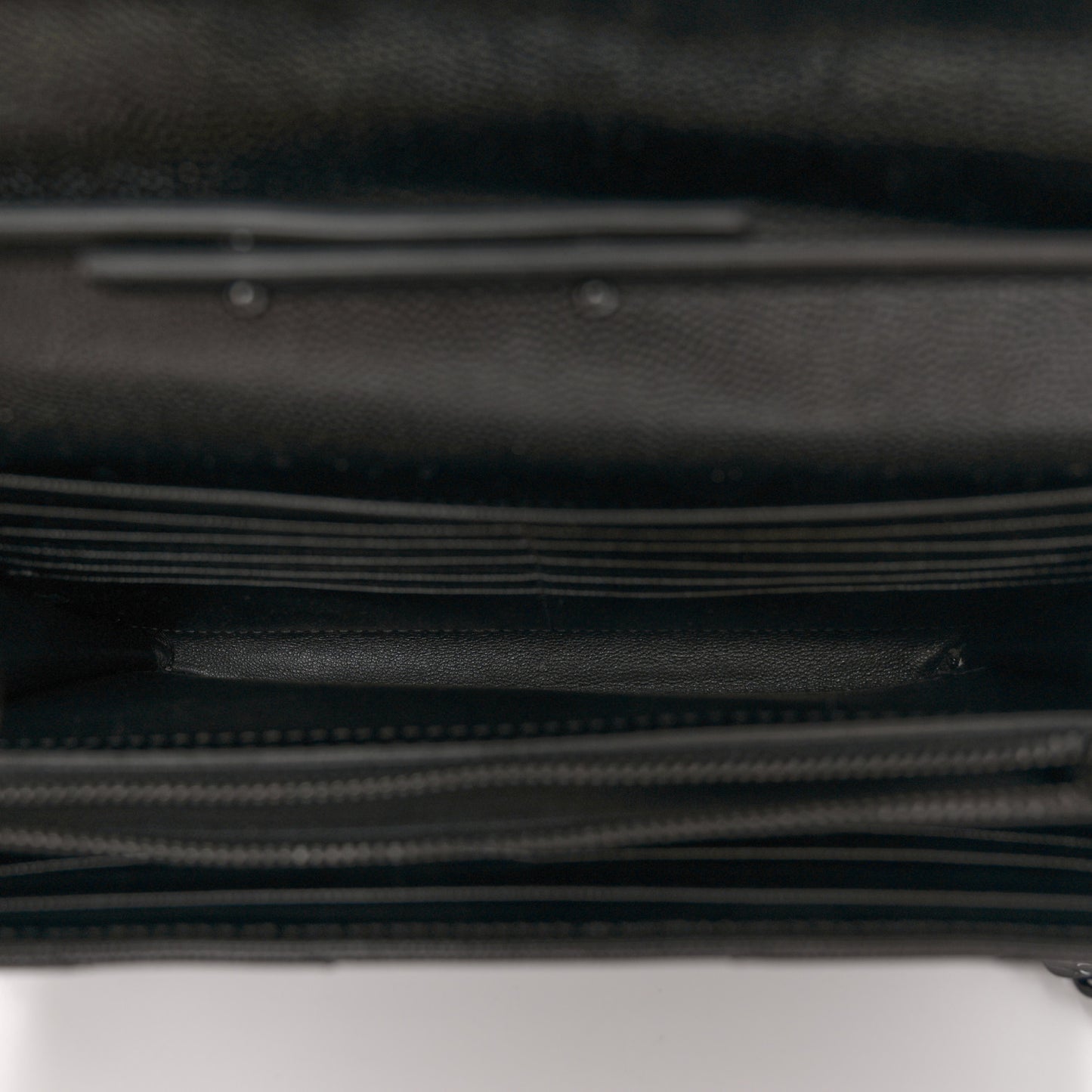 Grain De Poudre Matelasse Chevron Monogram Monochrome Chain Wallet Black