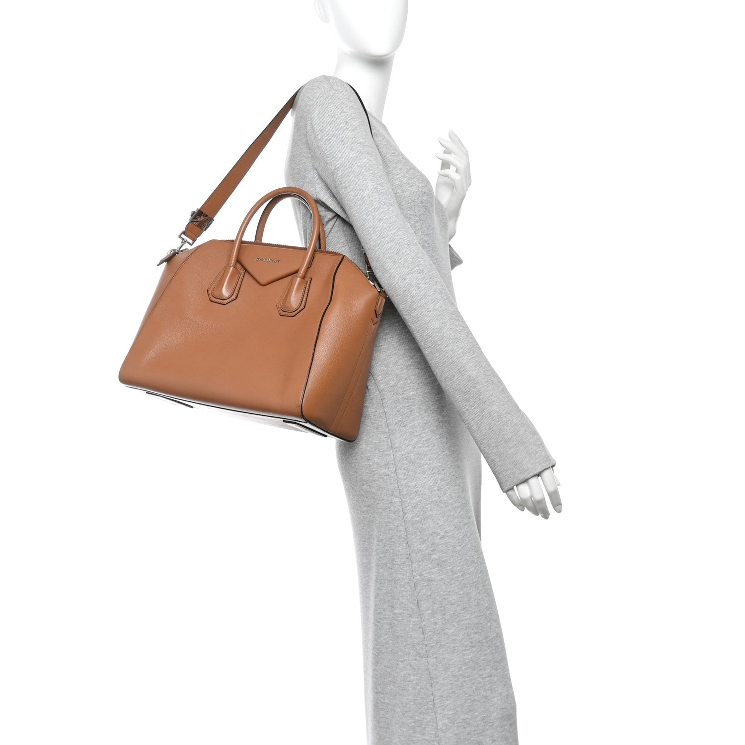 Givenchy Sugar Goatskin Medium Antigona Medium Beige 2 of 15
