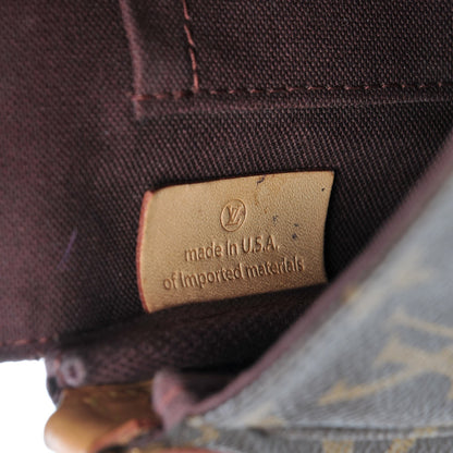 Louis Vuitton Monogram Favorite PM 7 of 9