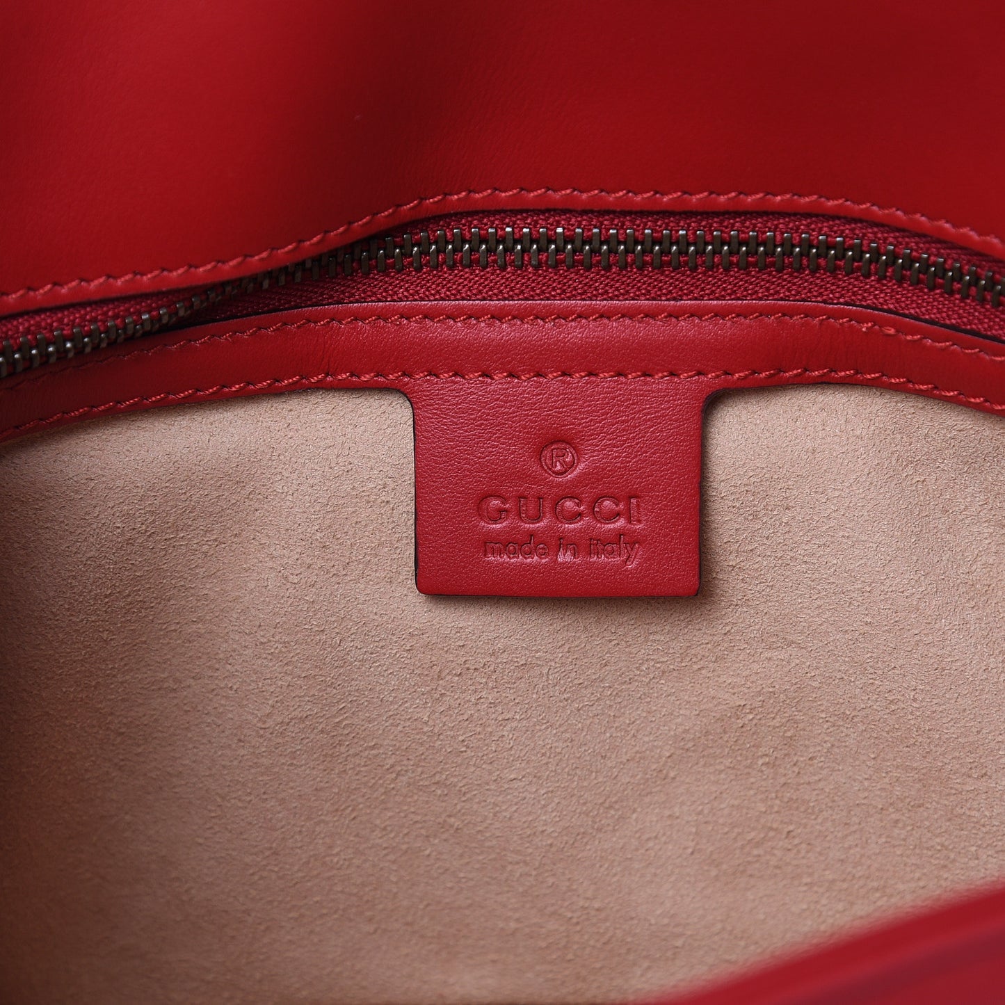 Calfskin Matelasse Small GG Marmont Shoulder Bag Hibiscus Red