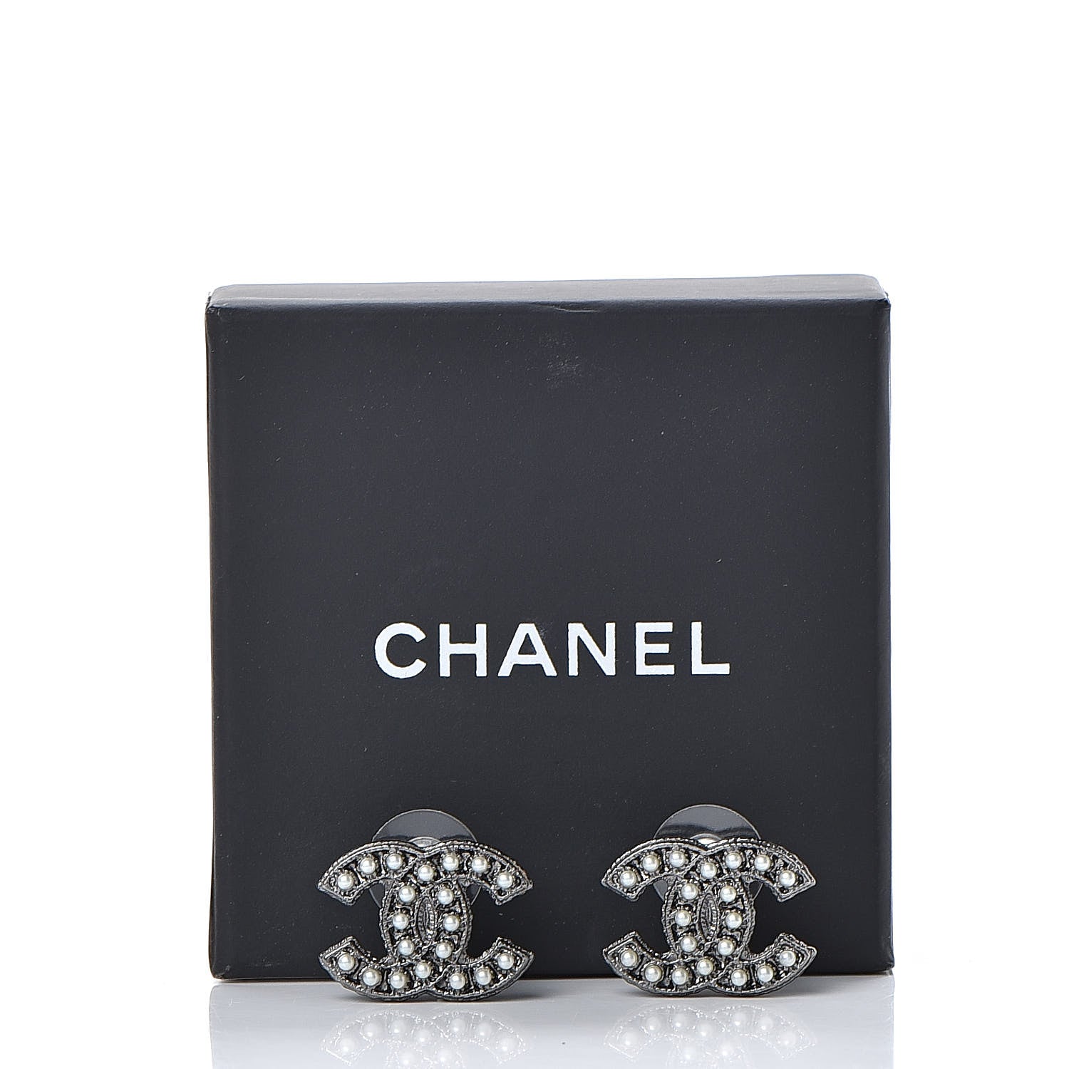 Chanel Pearl CC Earrings Dark Silver 6 of 6