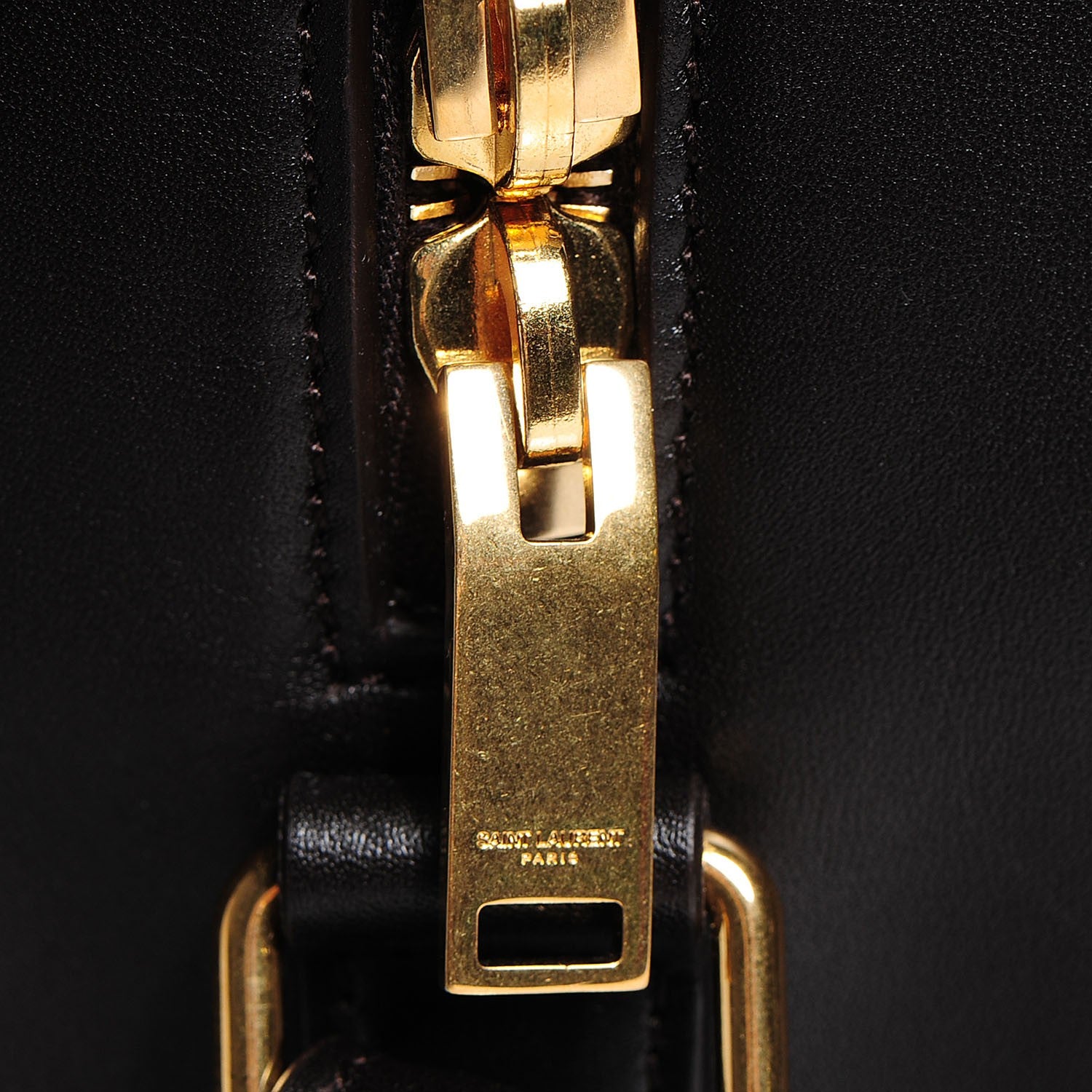 Saint Laurent Calfskin Classic Duffle 6 Ebene 5 of 9