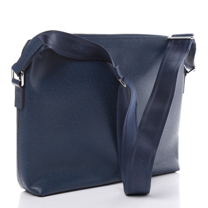 Louis Vuitton Taiga Grigori PM Messenger Ocean 3 of 9
