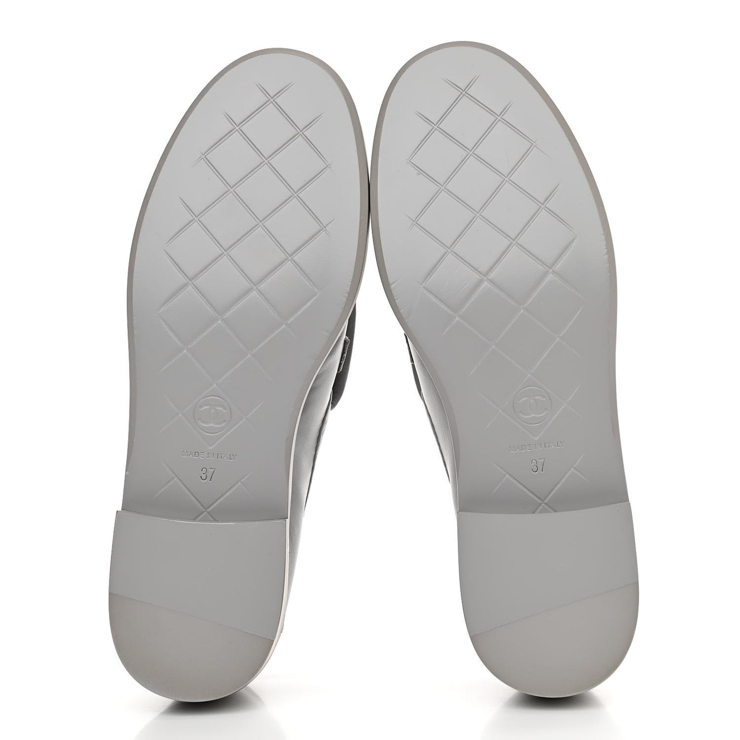 Lambskin Quilted CC Turnlock Loafers 37 Grey