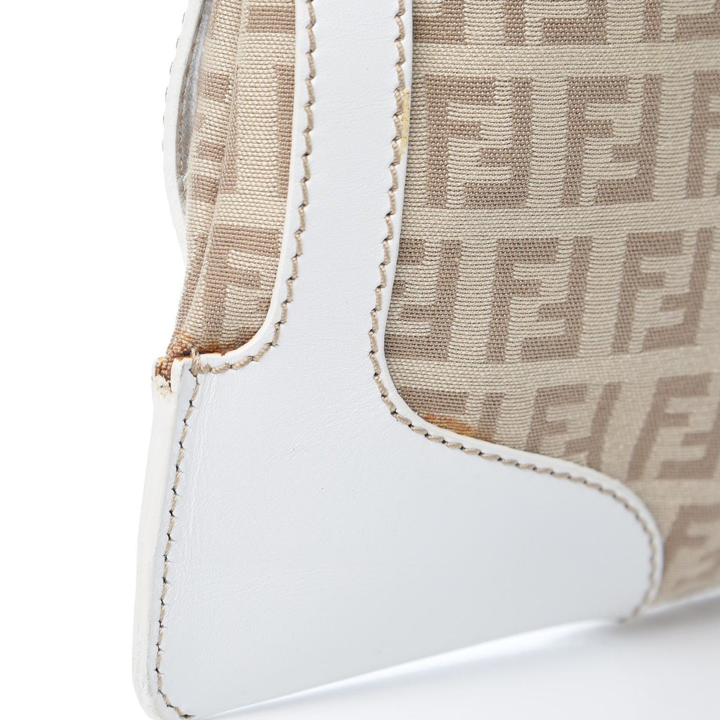 Zucchino Vitello Small Chef Pocket Shoulder Bag Beige White