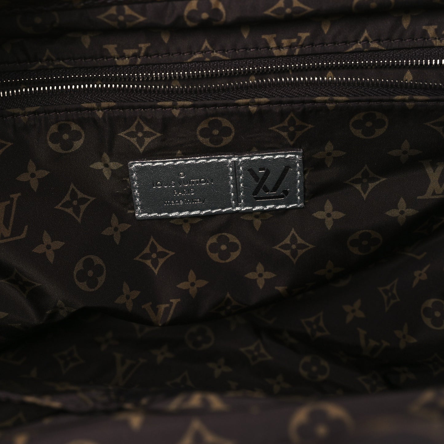 Econyl Monogram Pillow Giant Onthego GM Silver