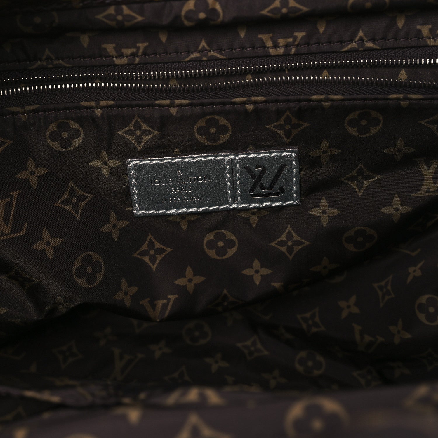 Louis Vuitton Econyl Monogram Pillow Giant Onthego GM Silver 6 of 10