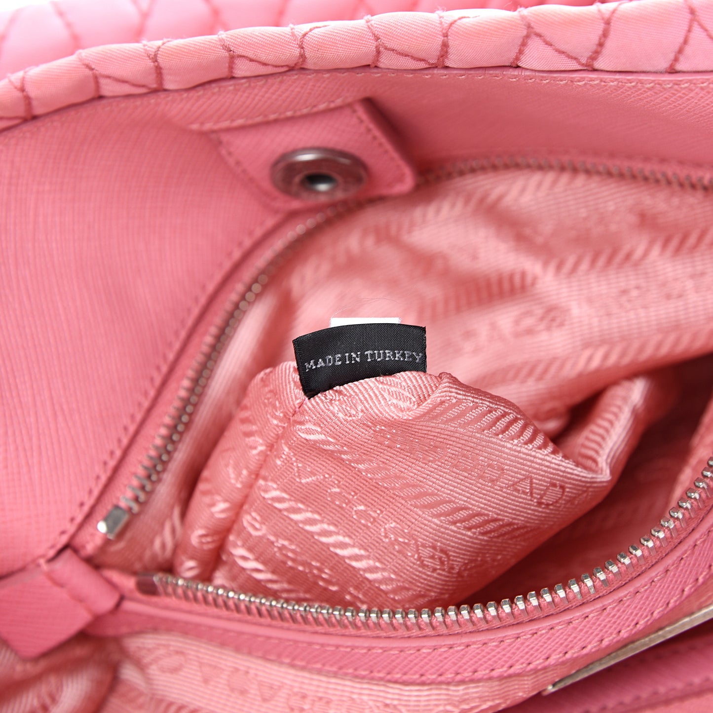 Nylon Tessuto Impuntu Quilted Shoulder Bag Pink