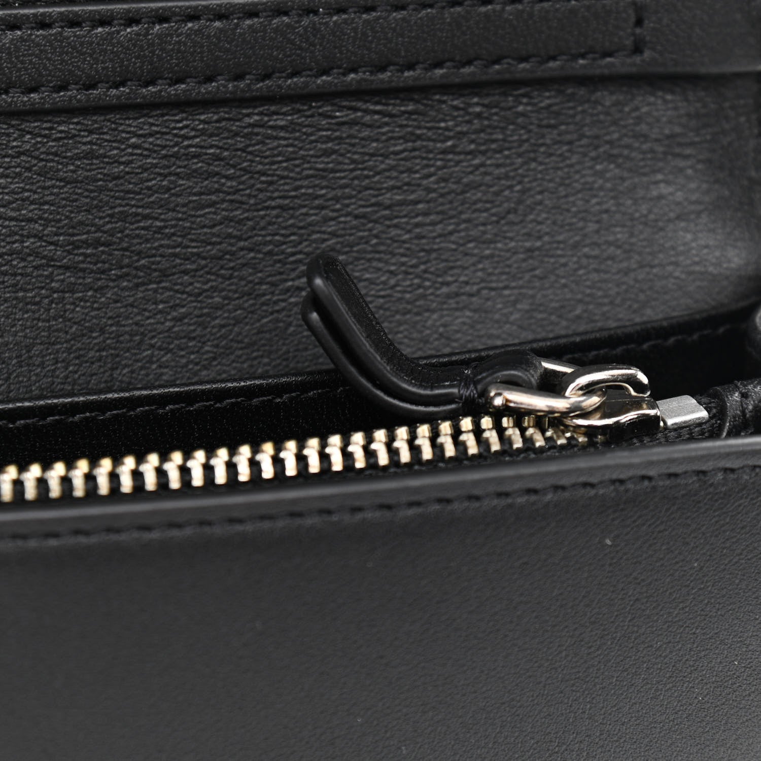 Marc Jacobs Smooth Calfskin Crystal Stud Embellished Clutch Chain Wallet Black 8 of 11