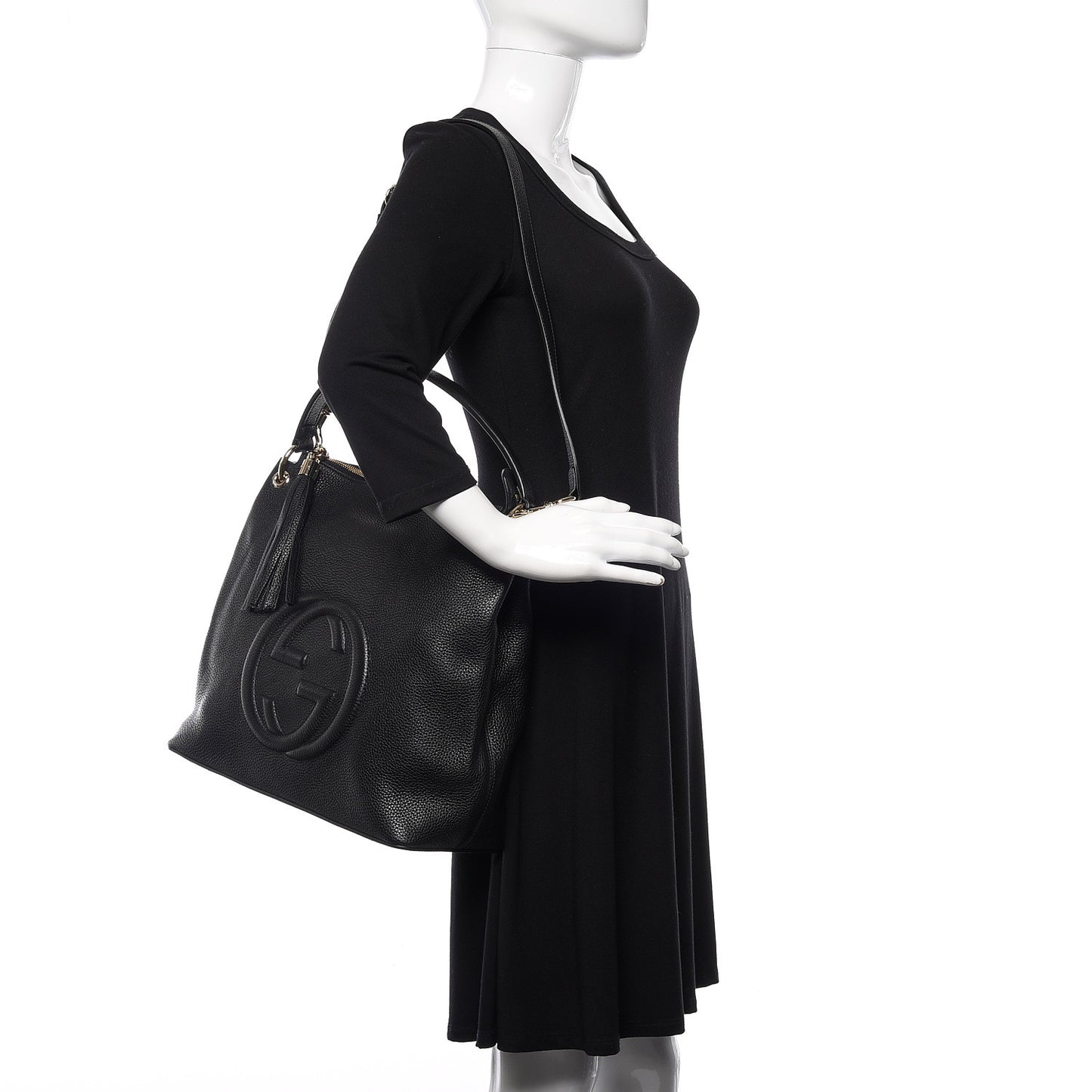 Pebbled Calfskin Large Soho Hobo Black