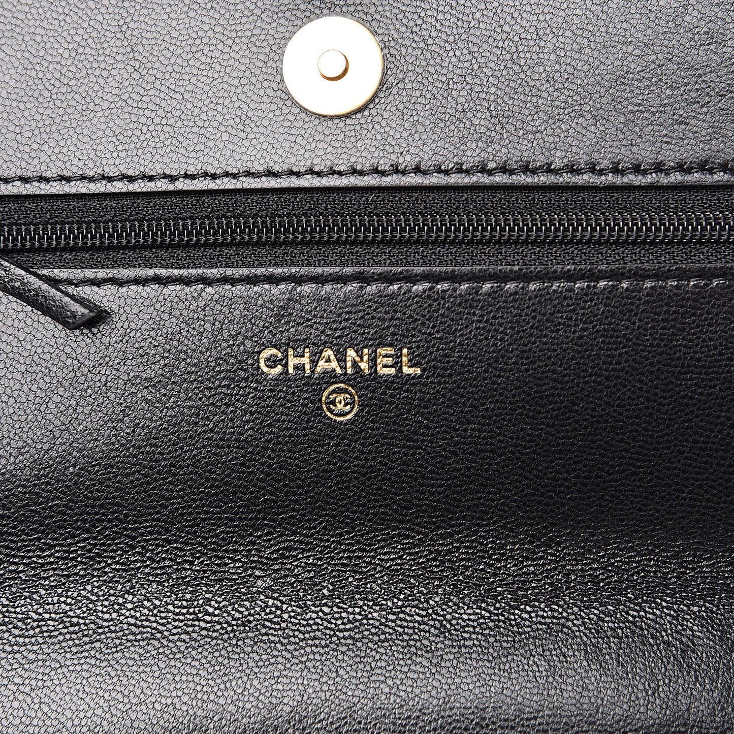 Goatskin Quilted 19 Wallet On Chain WOC Black