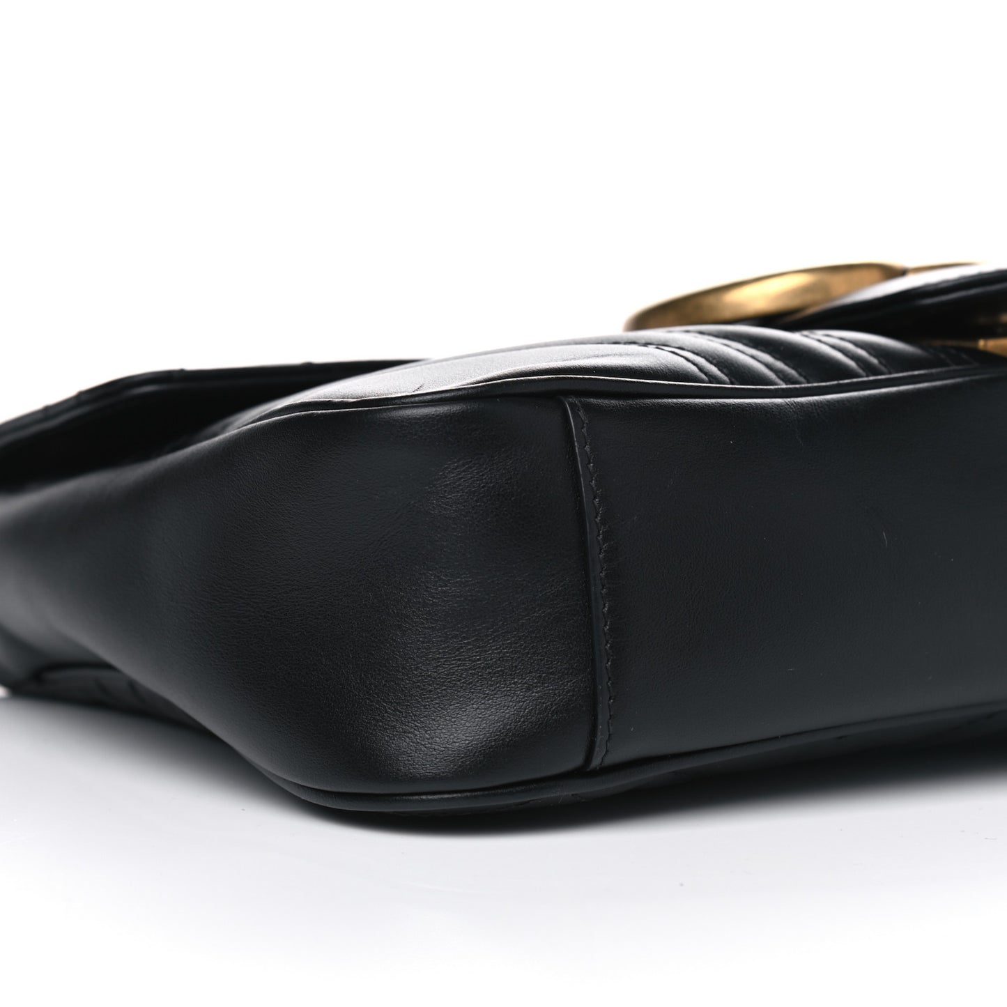 Calfskin Matelasse Medium GG Marmont Shoulder Bag Black