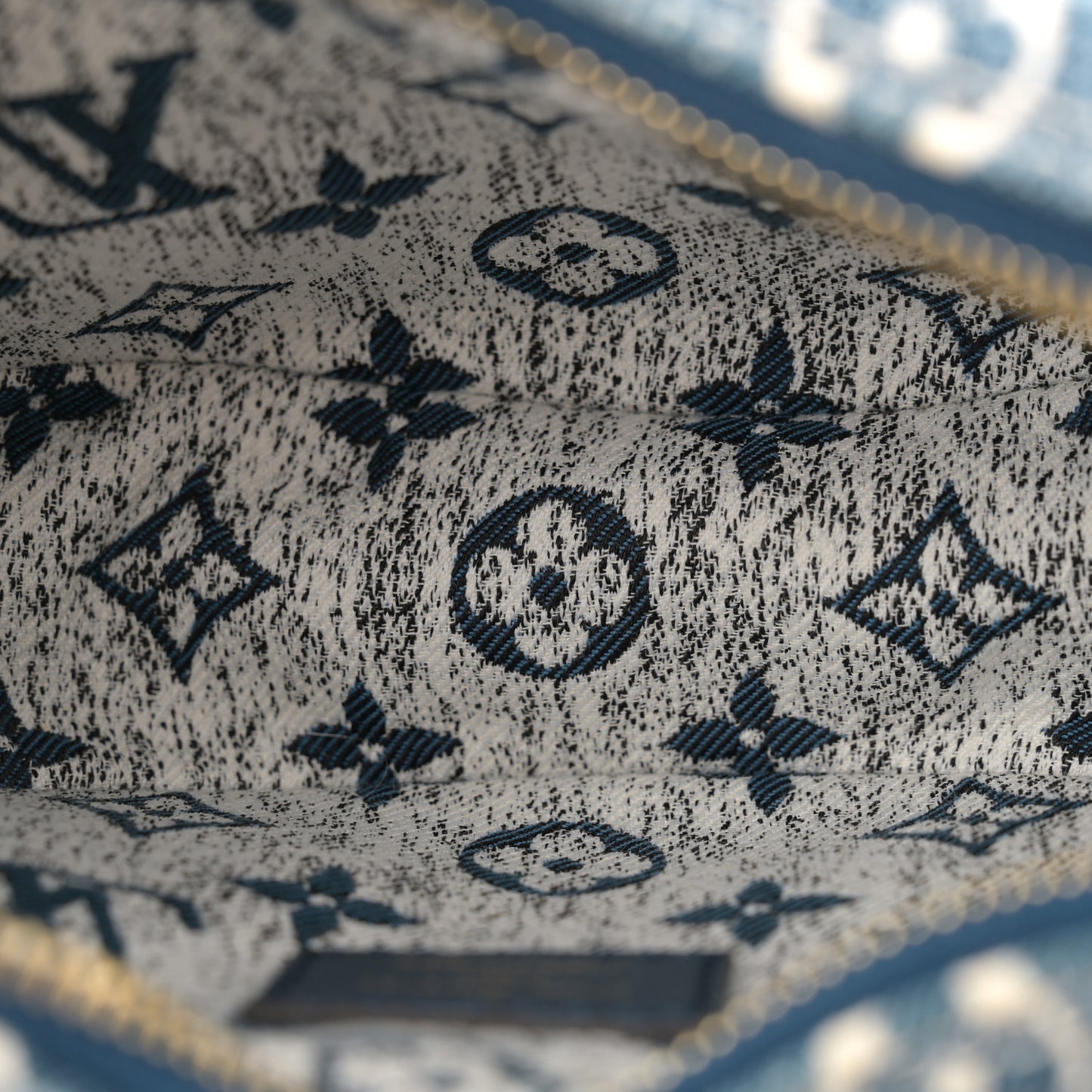 Monogram Jacquard Denim Loop Bleu