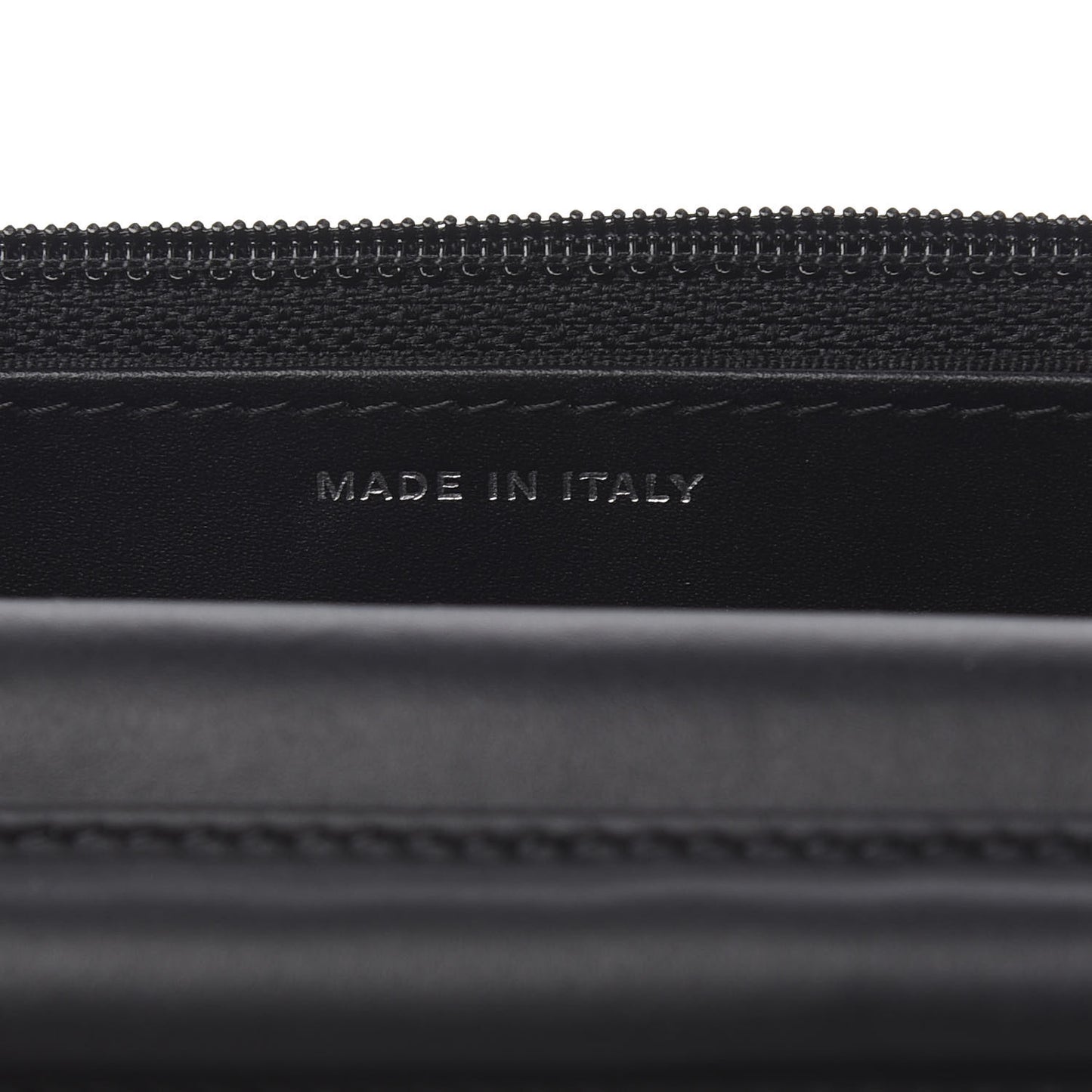 Patent Quilted Wallet On Chain WOC Black