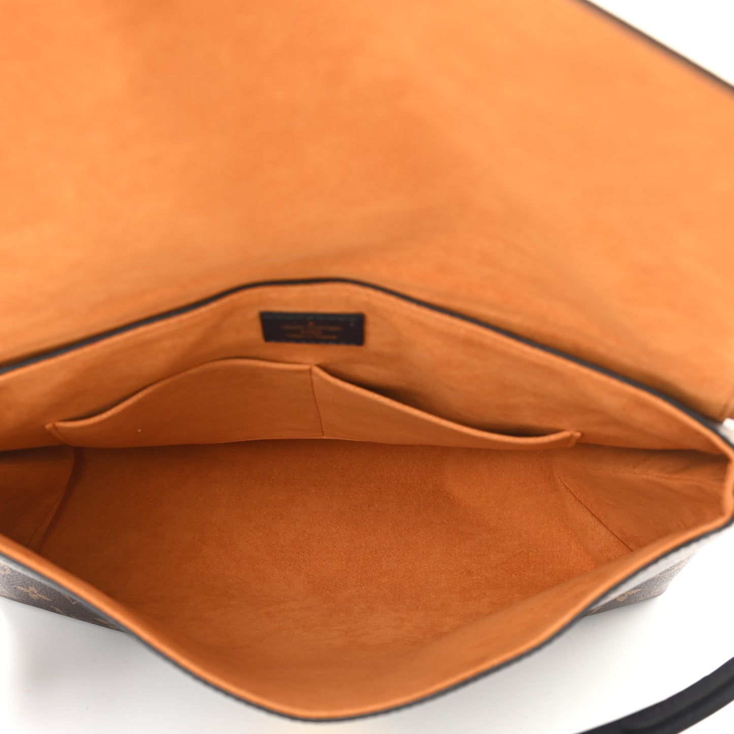 Monogram Beaubourg MM Safran Imperial