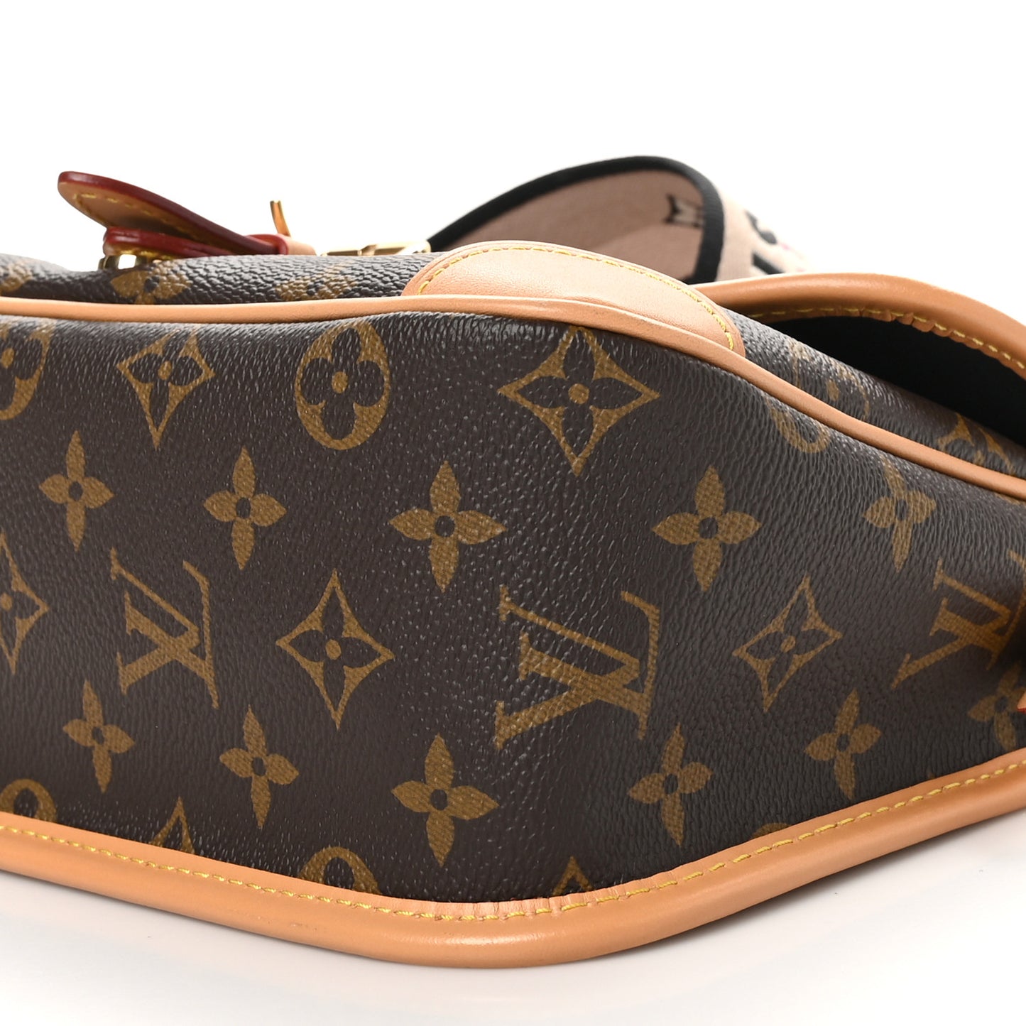 Monogram Diane Black