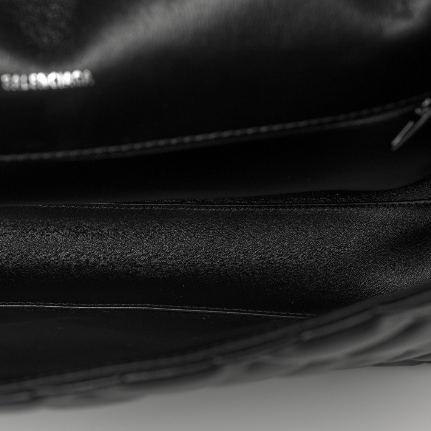 Nappa Calfskin Quilted Large Touch B Shoulder Bag Black