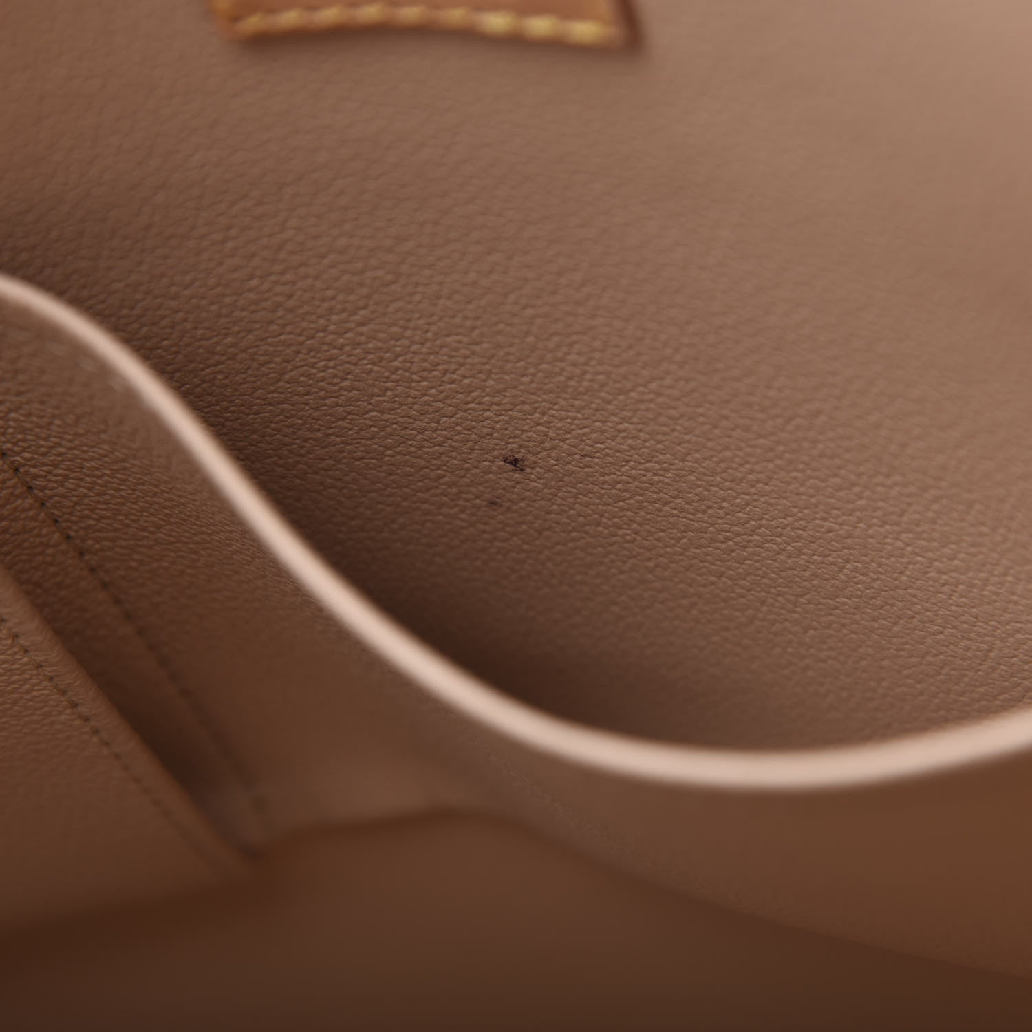 Louis Vuitton Monogram Sac Plat 9 of 12