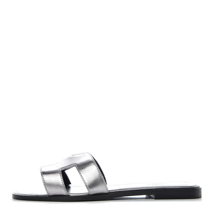 Hermes Metallic Nappa Calfskin Oran Sandals 39 Argent 1 of 9